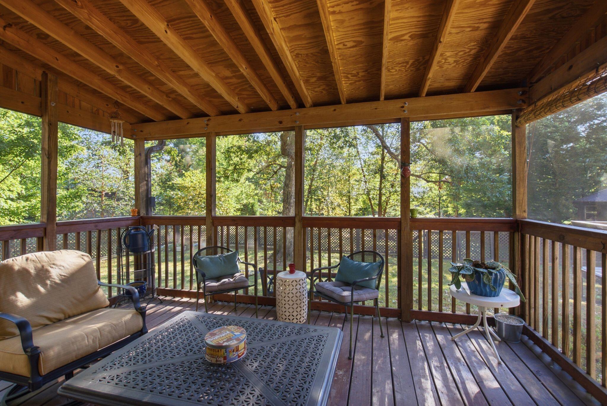 418 Estill Street Property Photo 44