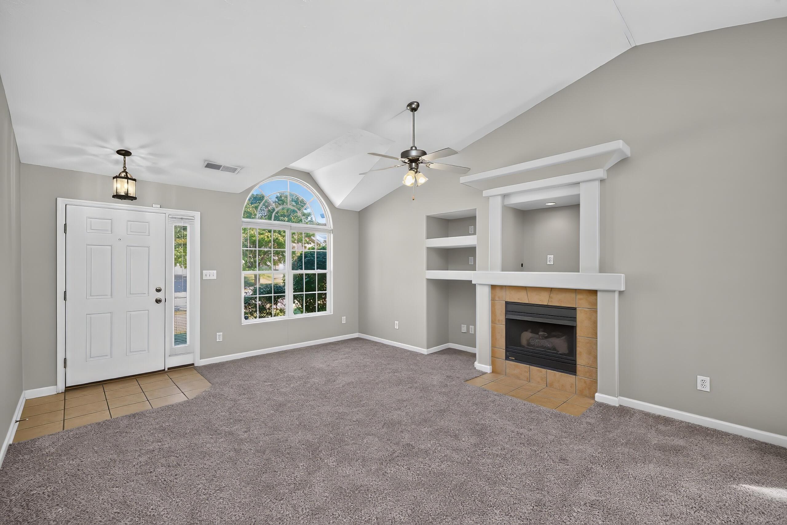 2708 Green Valley Court Property Photo 4