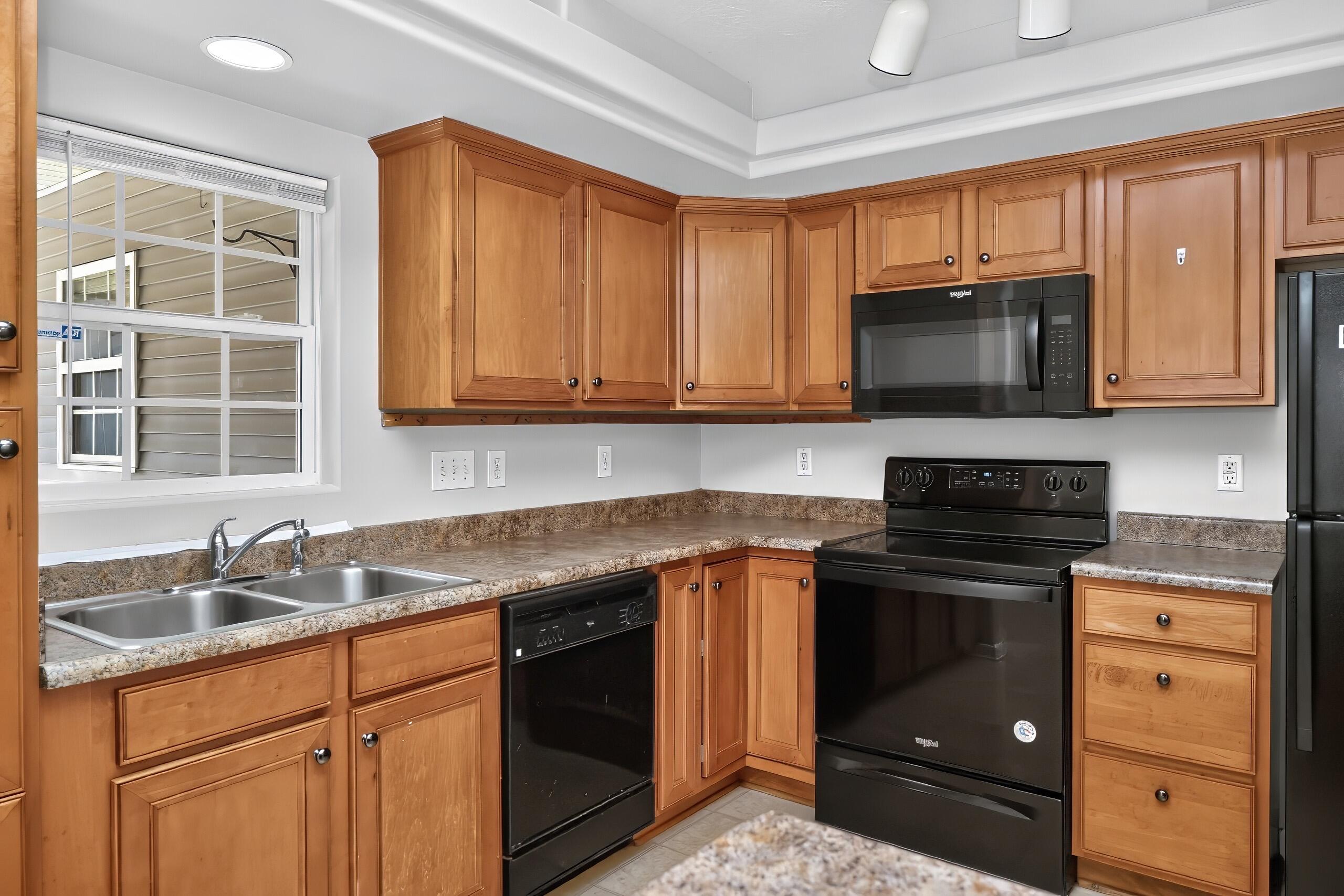 2708 Green Valley Court Property Photo 9