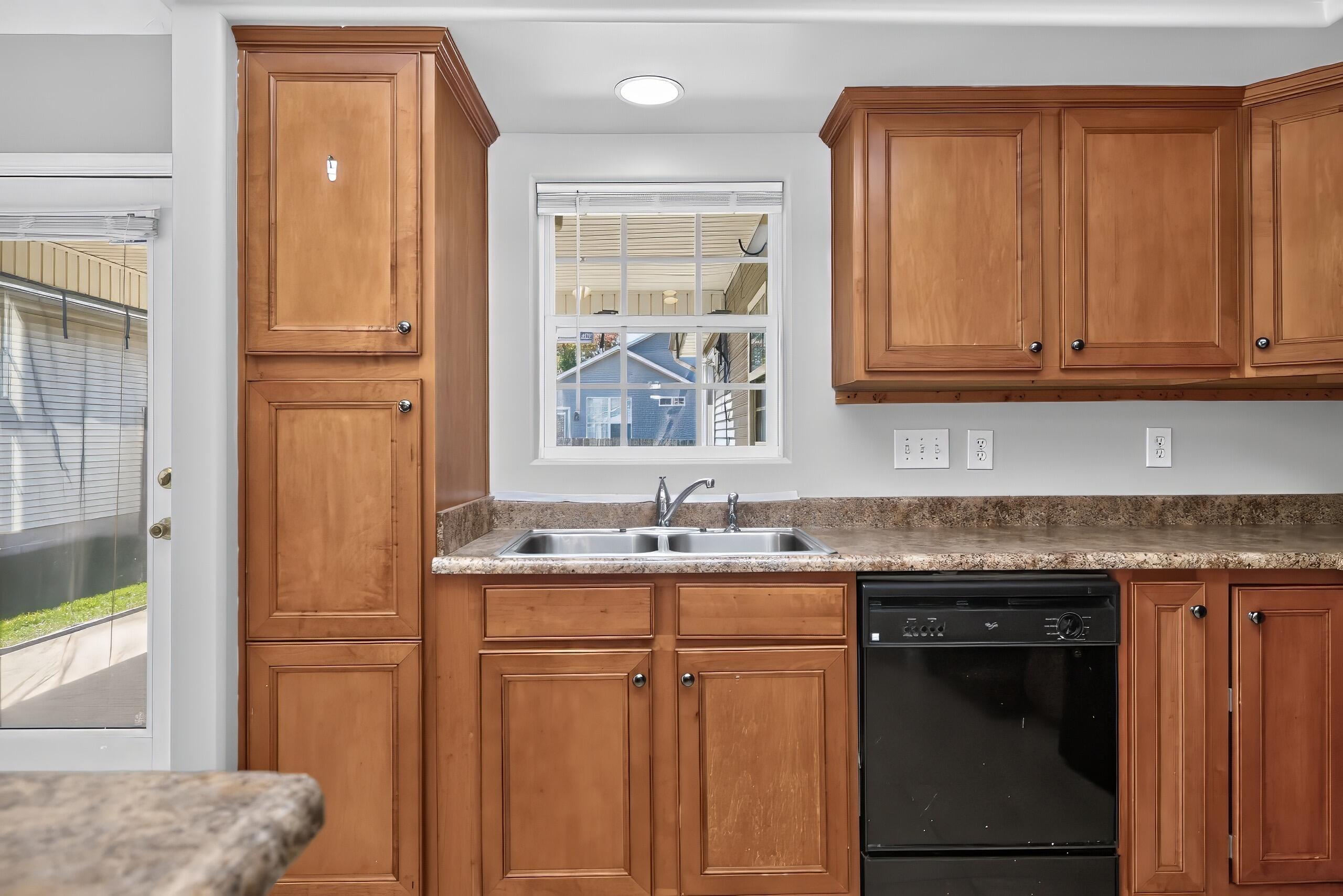 2708 Green Valley Court Property Photo 10