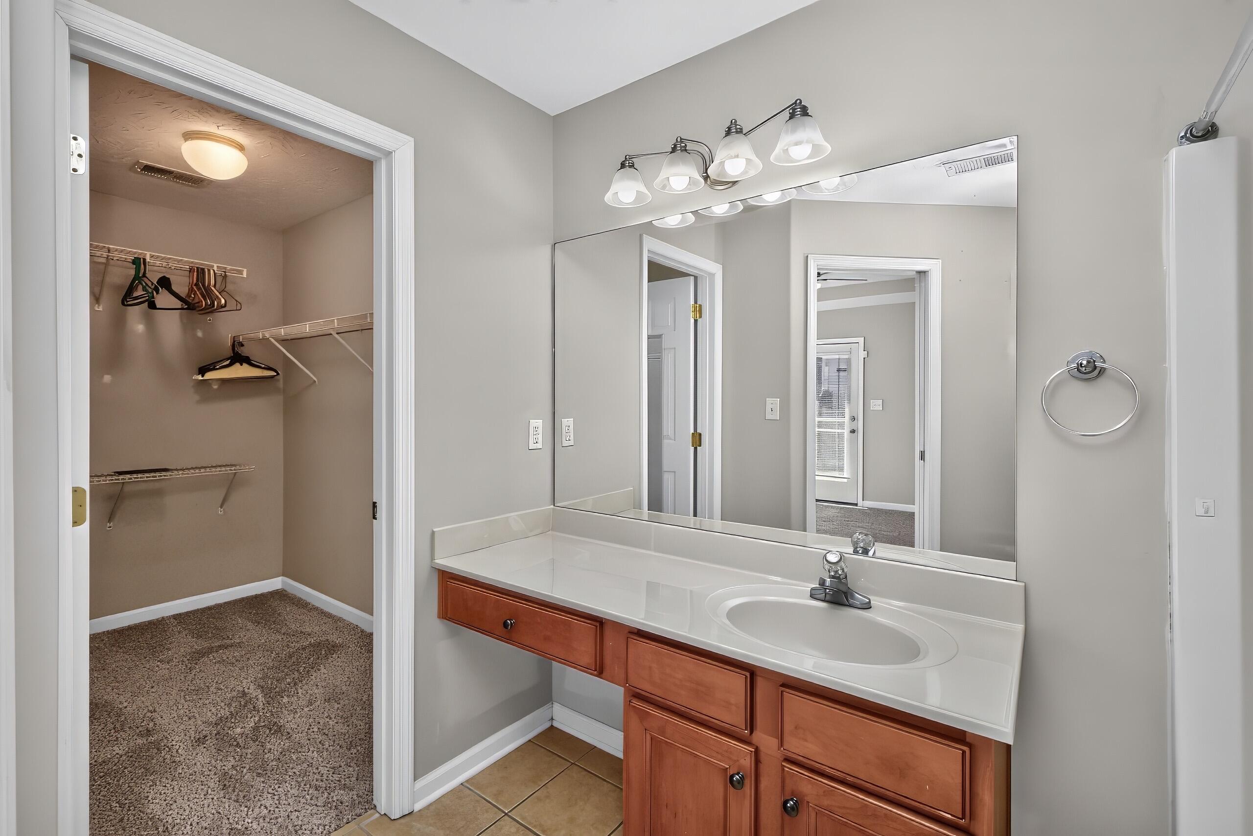 2708 Green Valley Court Property Photo 20