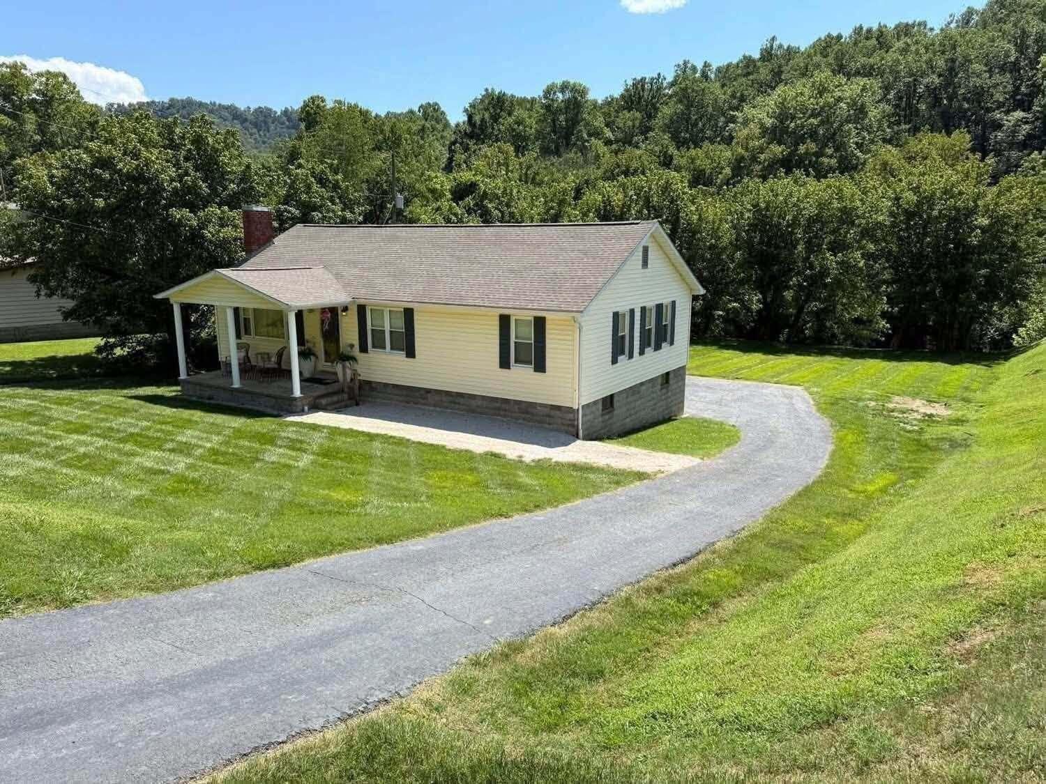 290 Ky Rt 3188 Property Photo 2