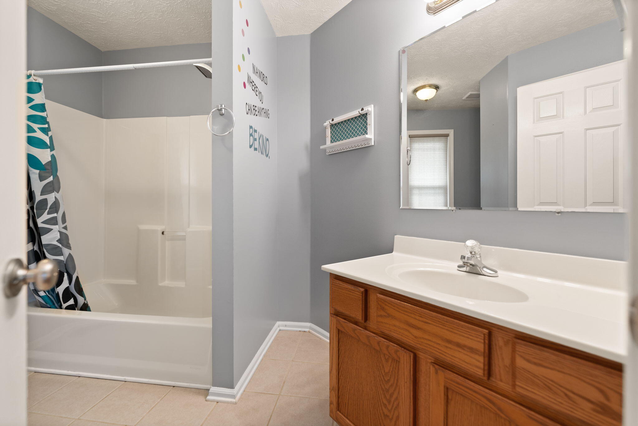 102 Thomas Lane Property Photo 14