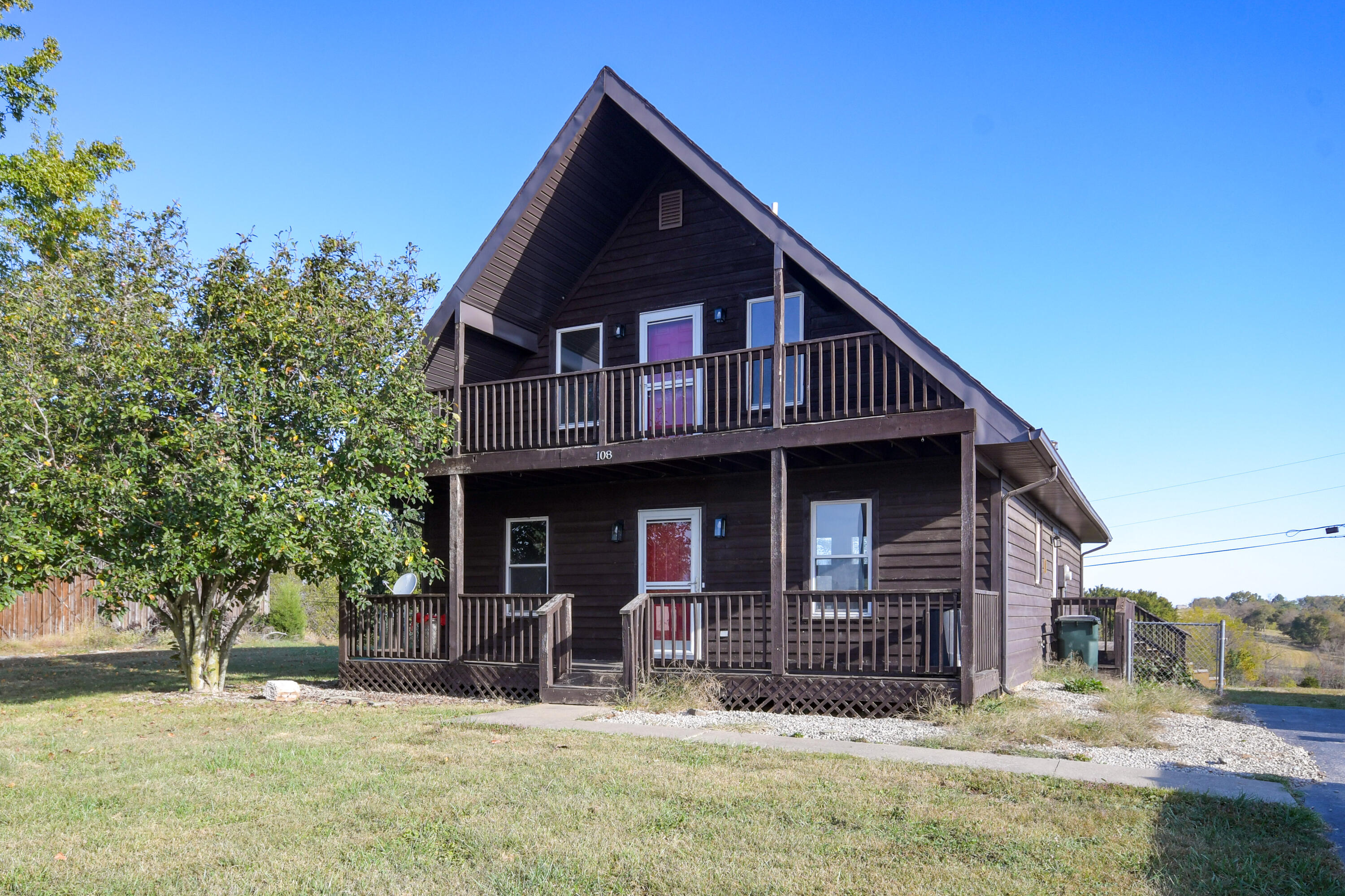 108 Lisa Drive Property Photo 1