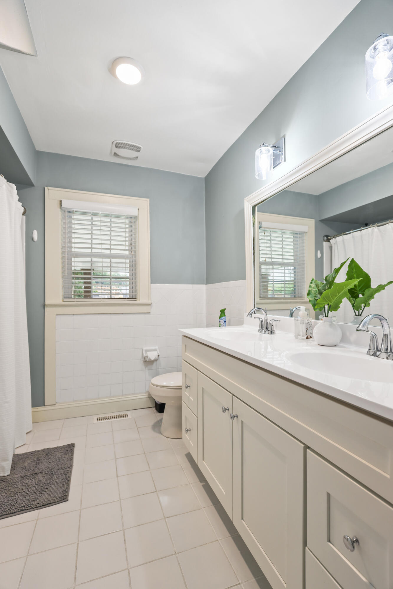 542 S 2nd Street Property Photo 14
