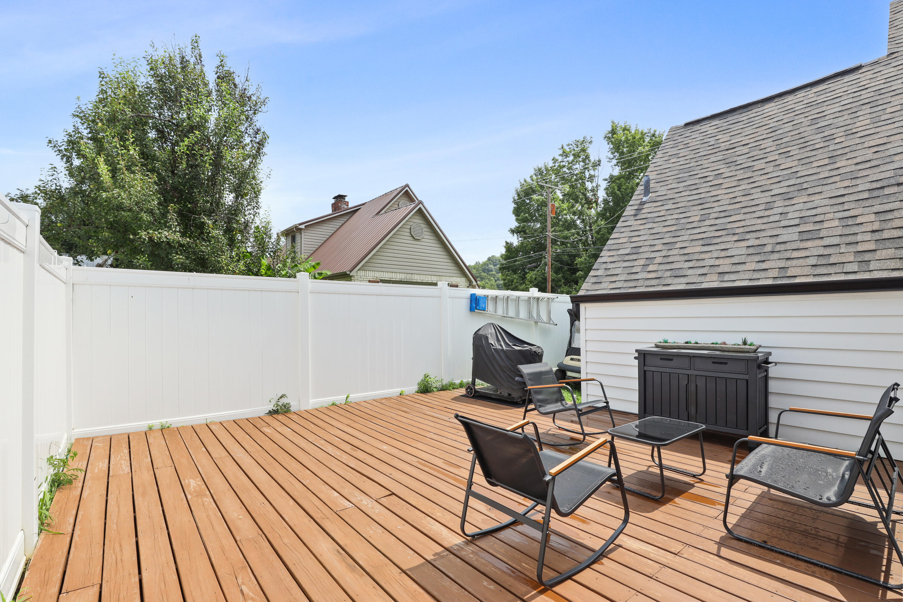 542 S 2nd Street Property Photo 43
