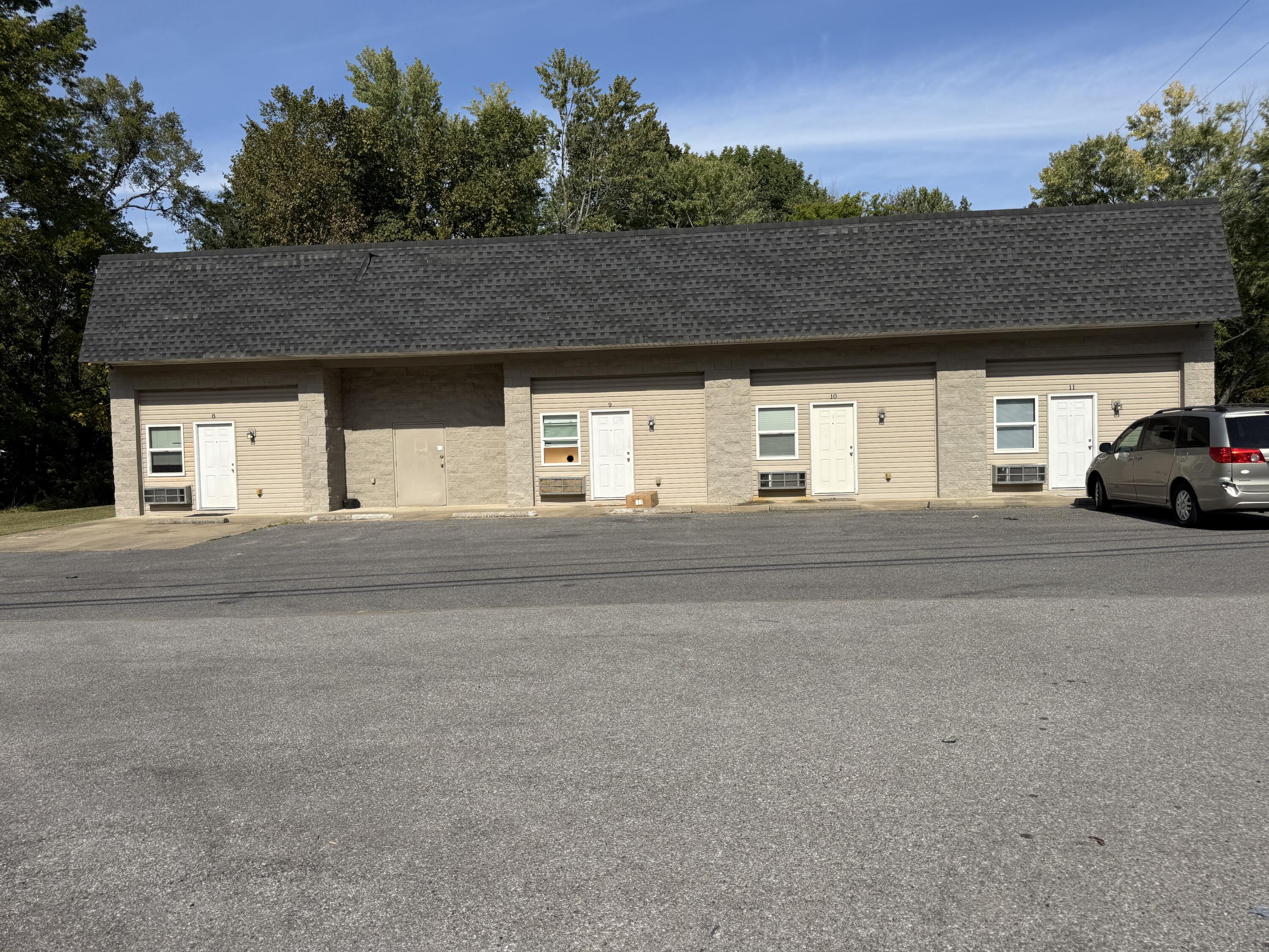 6710 Benton Road Property Photo 8