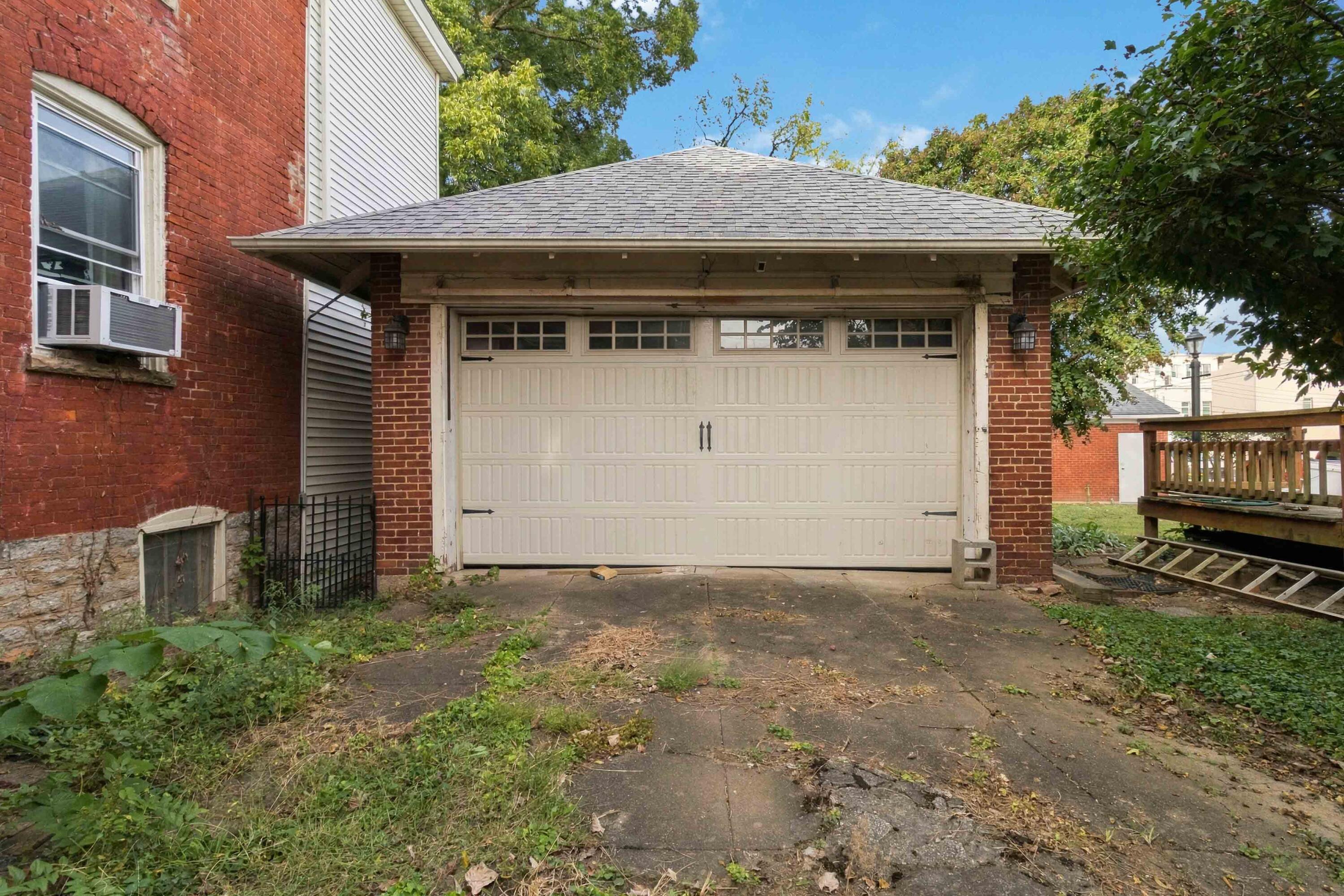 25 W Hickman Street Property Photo 3