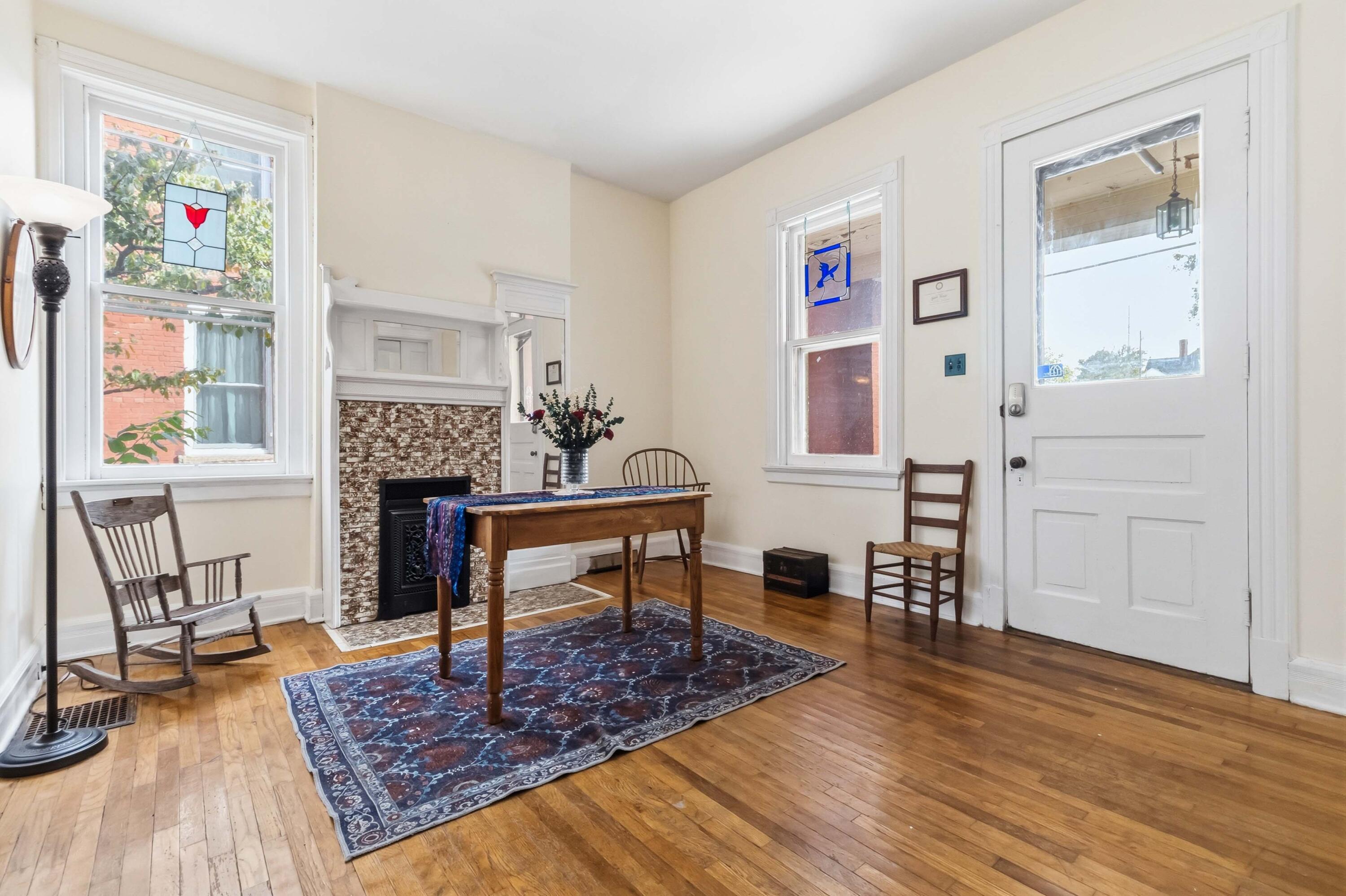 25 W Hickman Street Property Photo 7