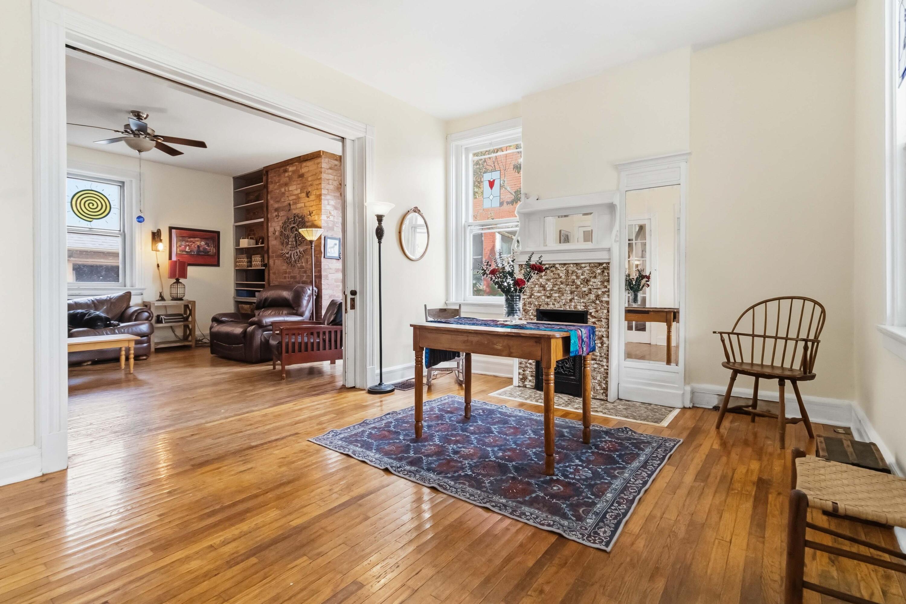 25 W Hickman Street Property Photo 8