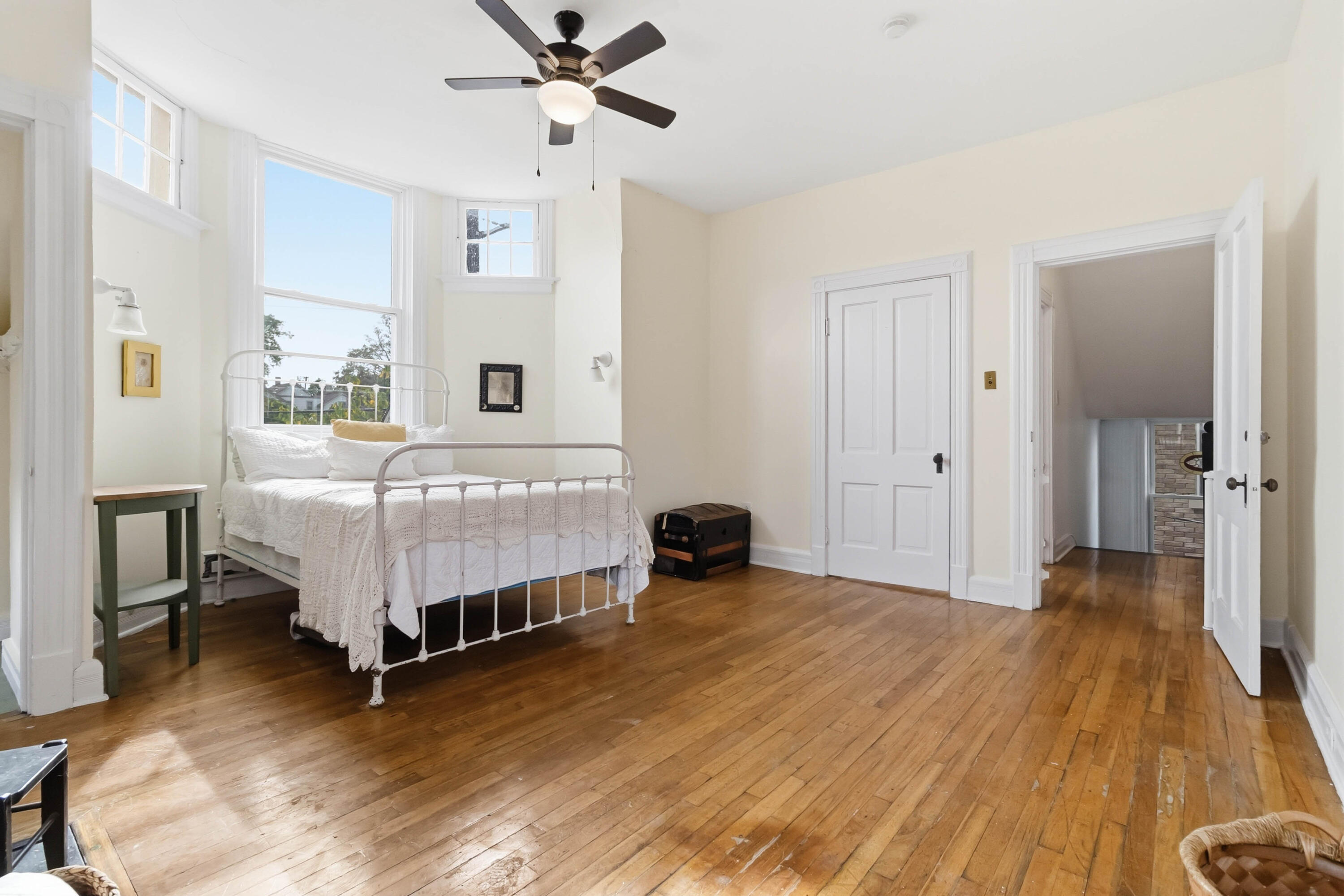25 W Hickman Street Property Photo 33
