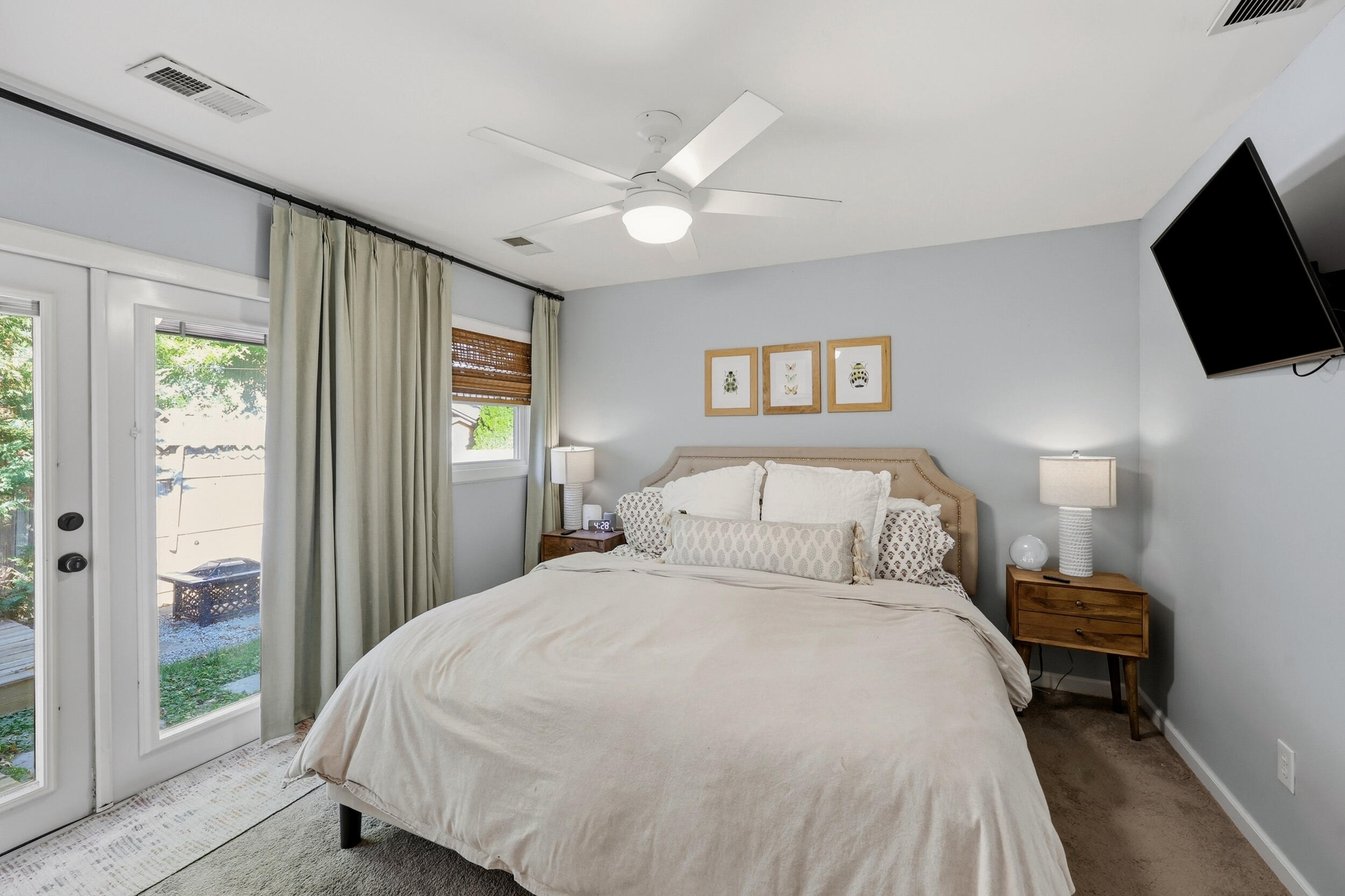 1028 Camellia Drive Property Photo 4
