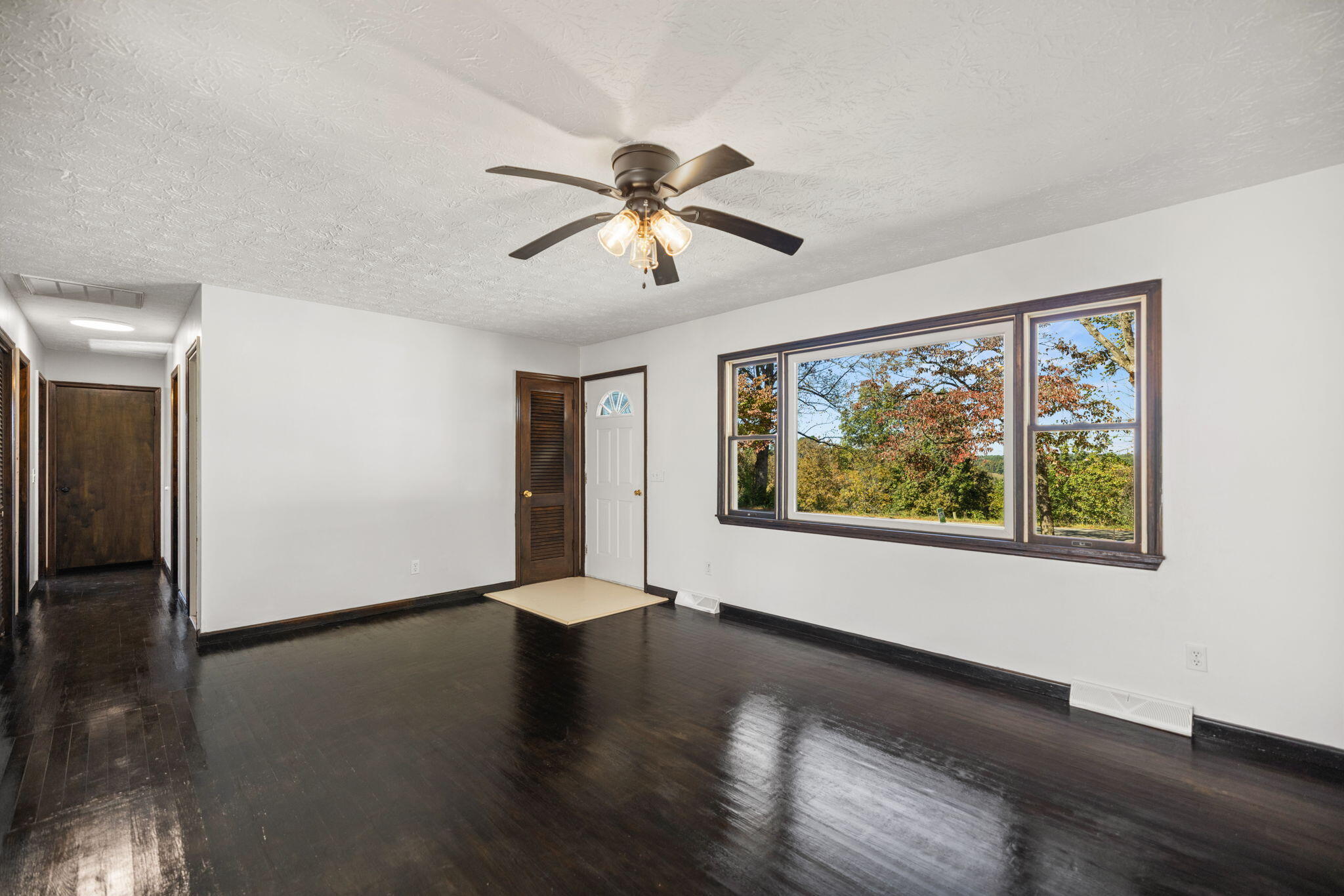 1065 Blueberry Ridge Property Photo 6