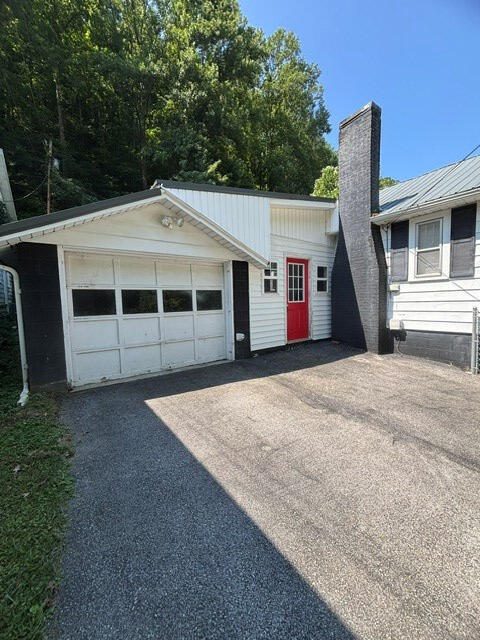518 Town Mountain Road Property Photo 5