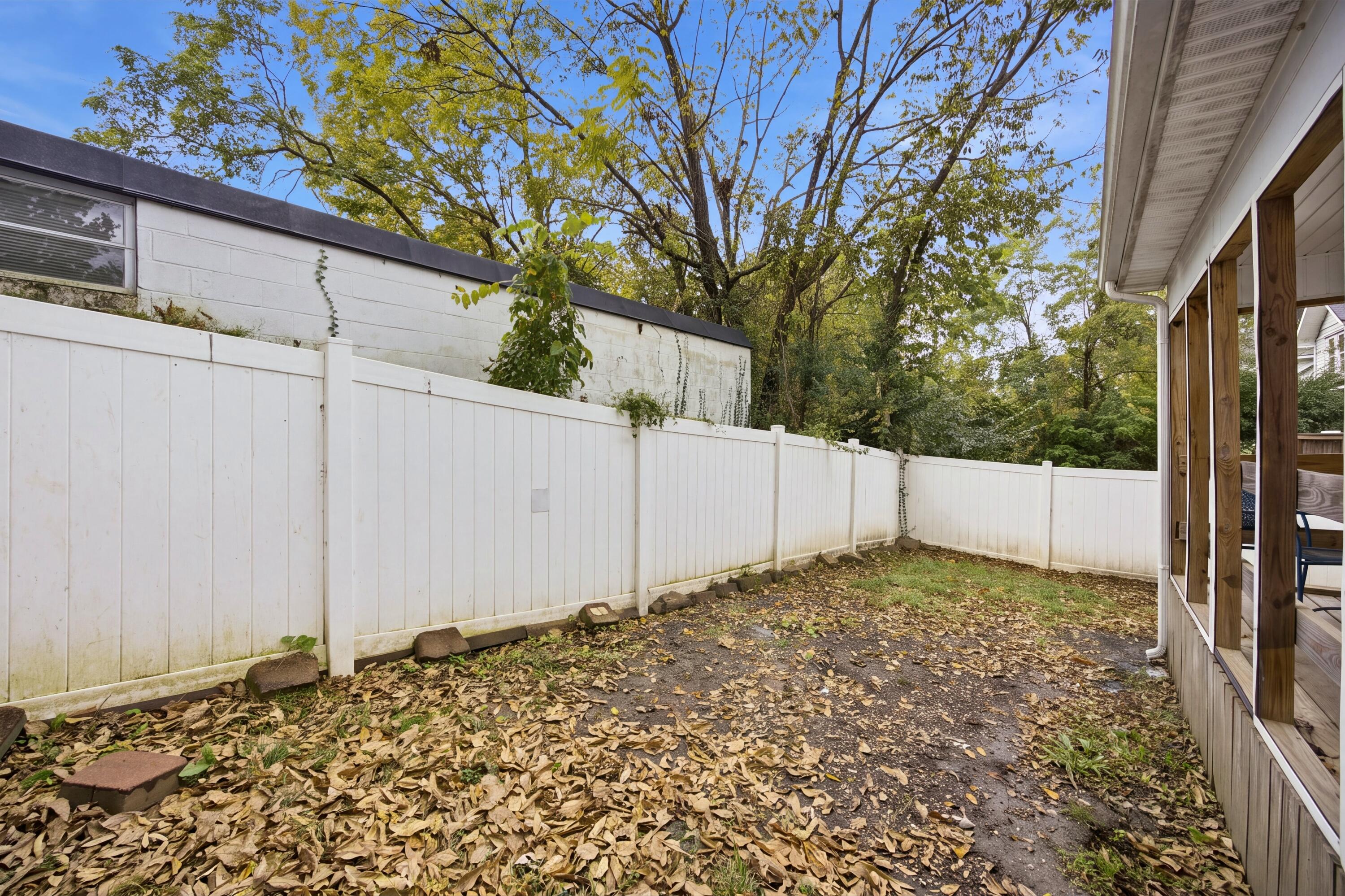 612 North Street Property Photo 24