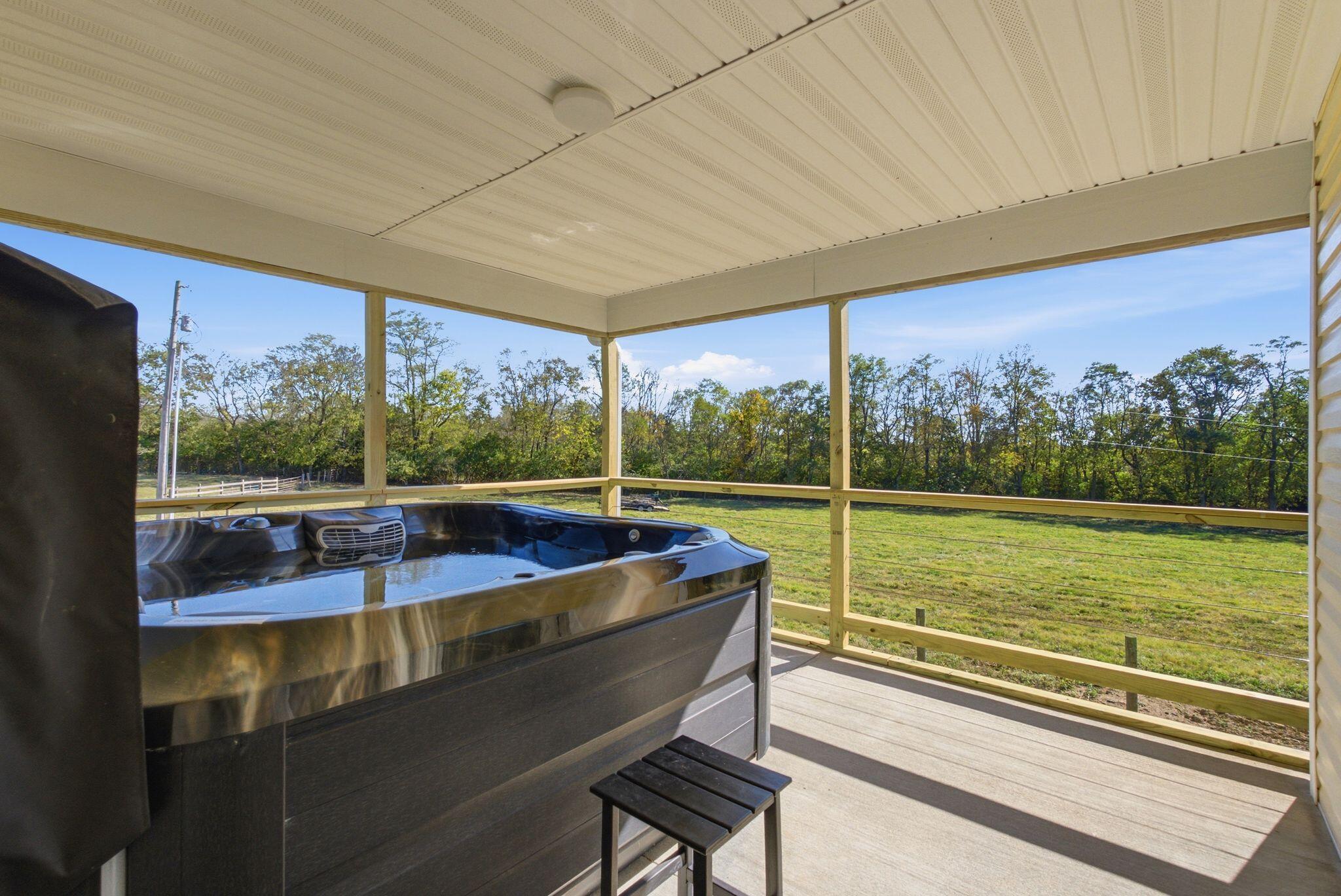 2511 Scotts Ferry Road Property Photo 15