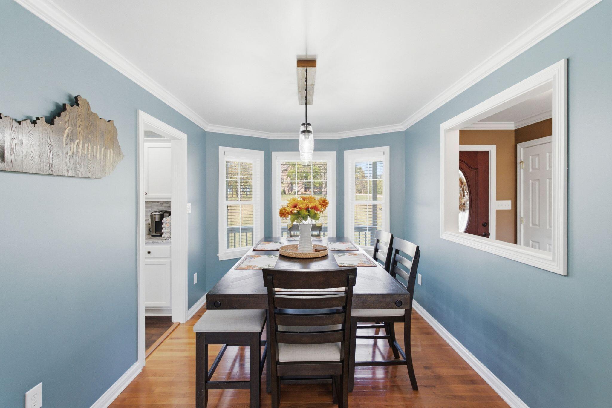 2511 Scotts Ferry Road Property Photo 18
