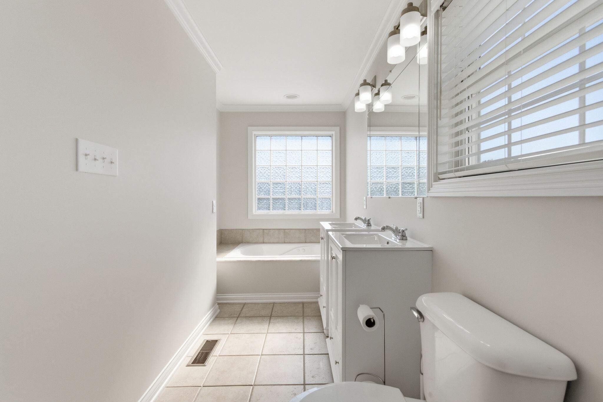 2511 Scotts Ferry Road Property Photo 30