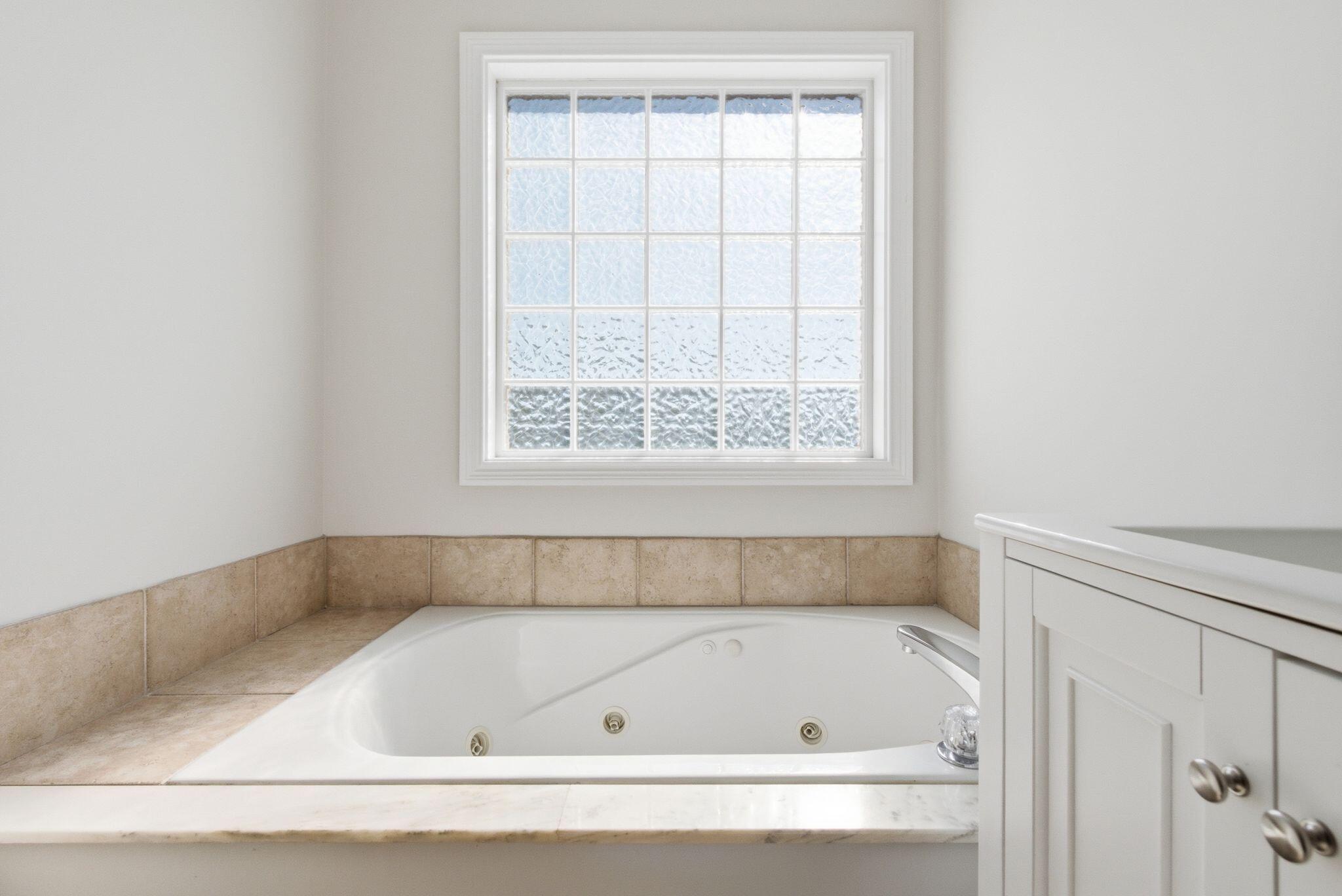 2511 Scotts Ferry Road Property Photo 31