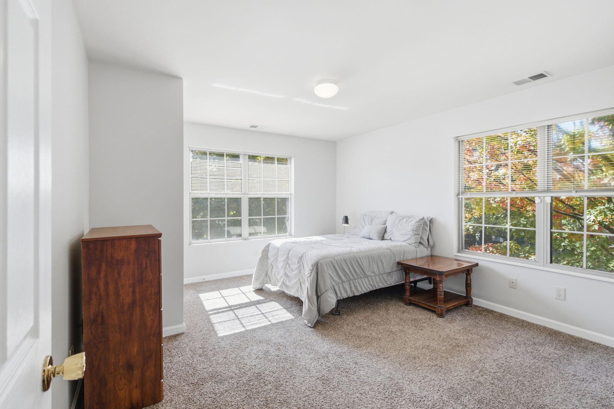 2208 Valencia Drive Property Photo 8