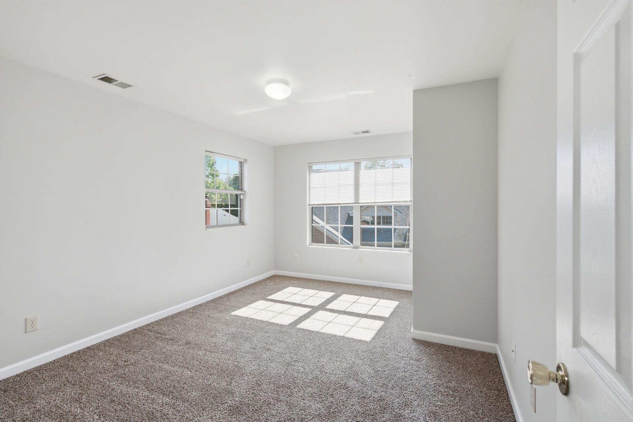 2208 Valencia Drive Property Photo 9