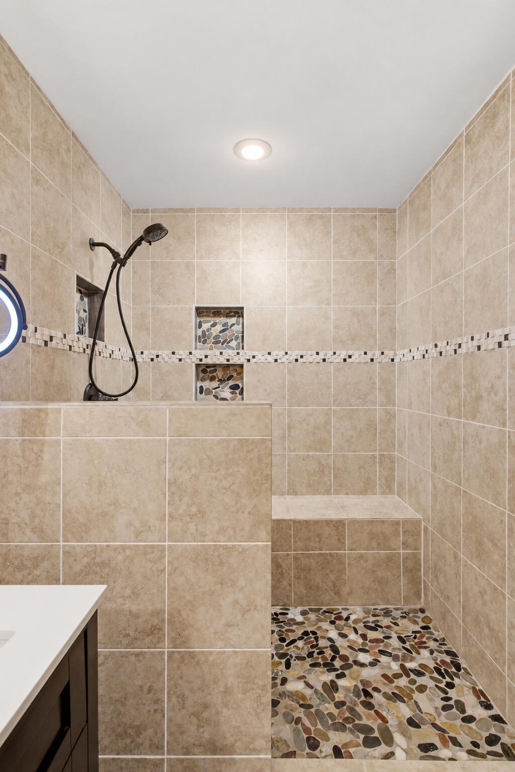 2208 Valencia Drive Property Photo 33