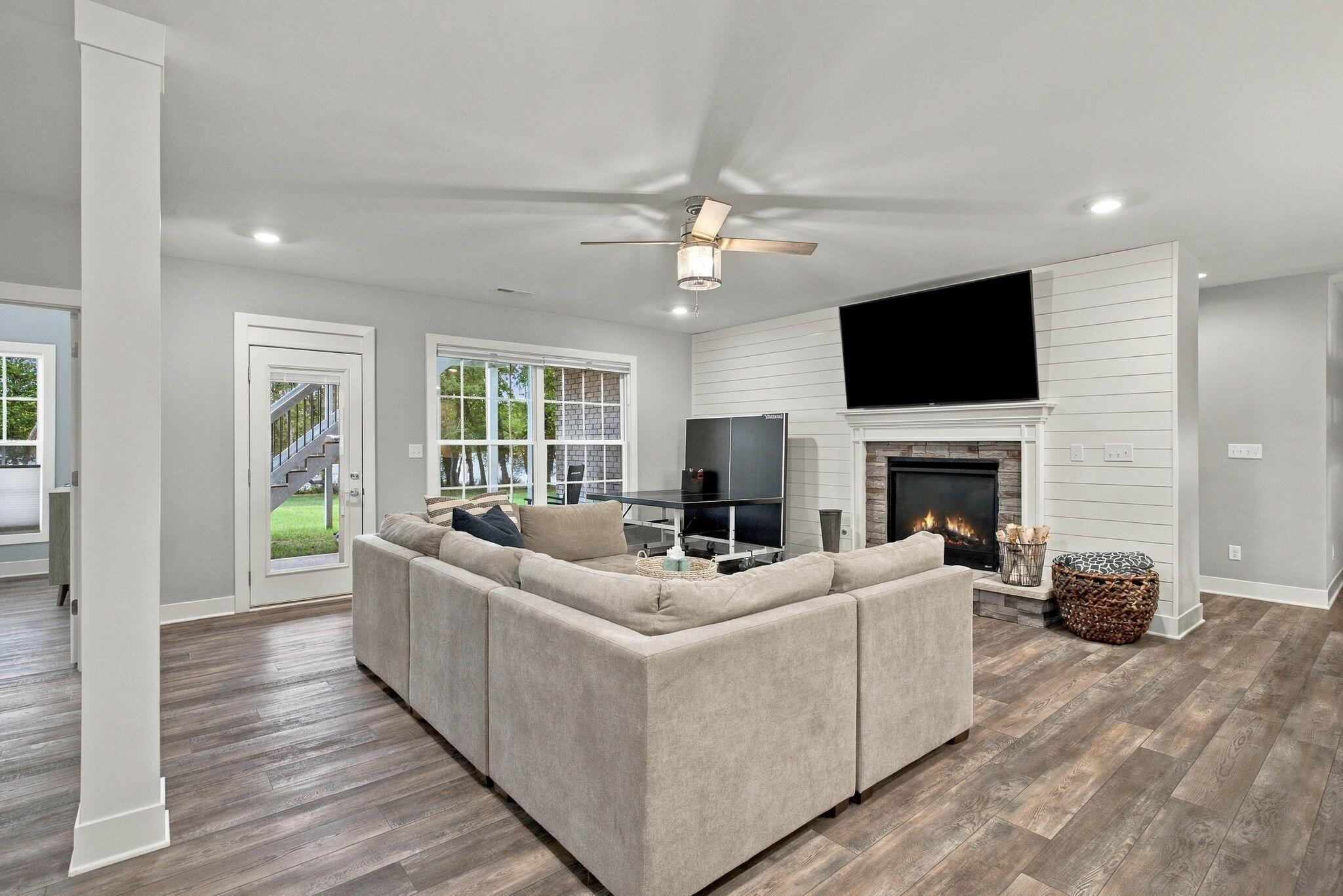 656 Sunny Landing Trail Property Photo 45