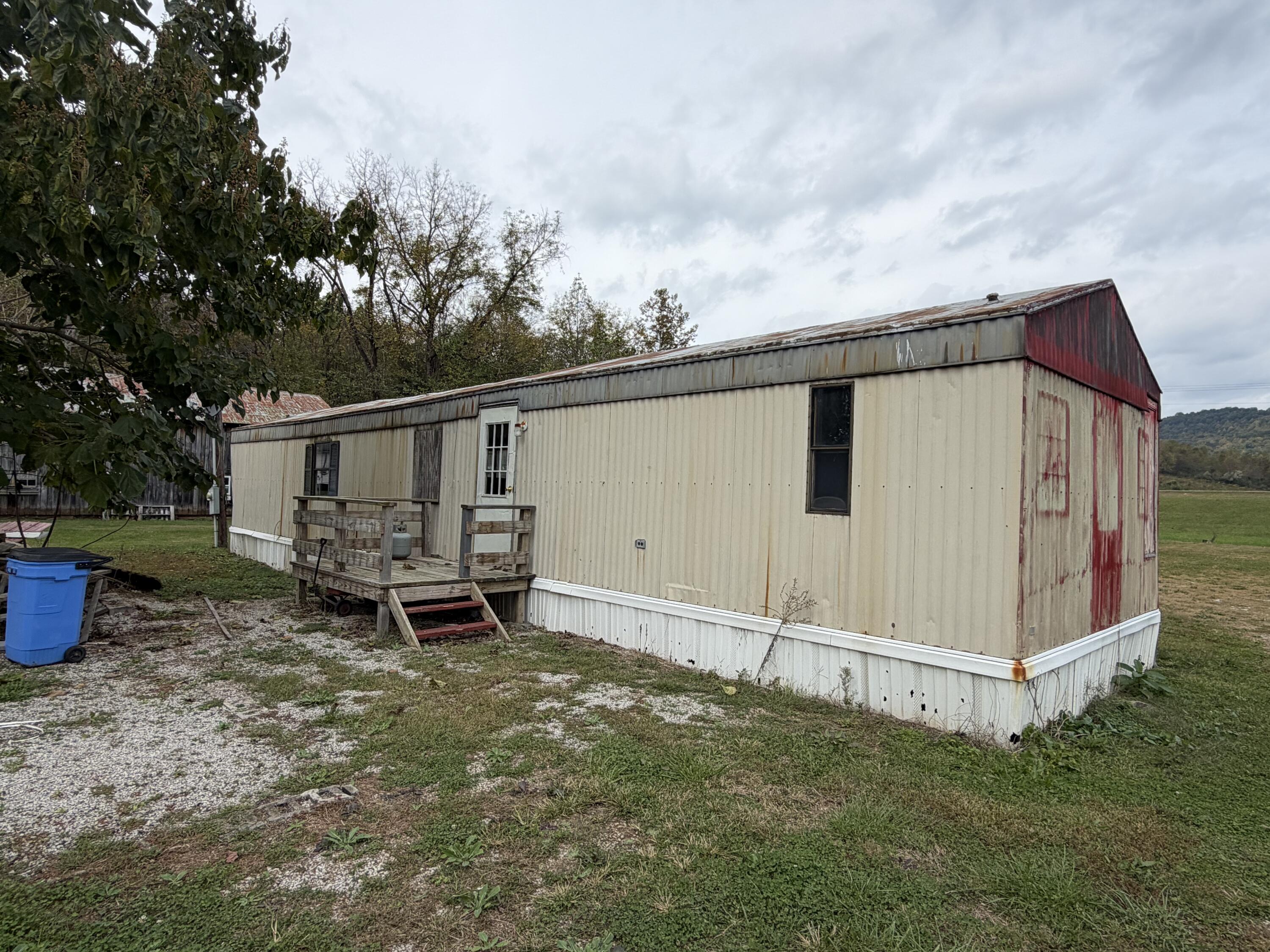 202 White Oak Road Property Photo 4