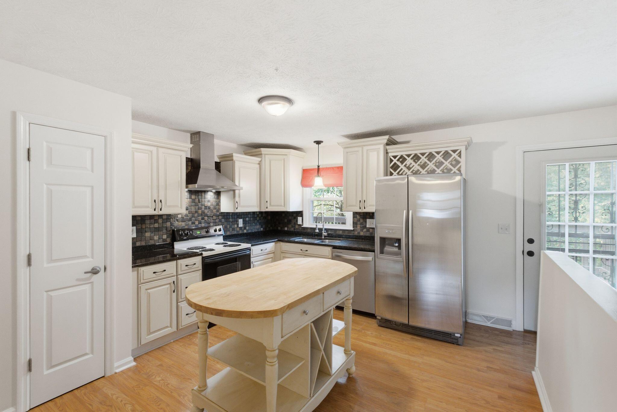 3499 Ormond Circle Property Photo 14