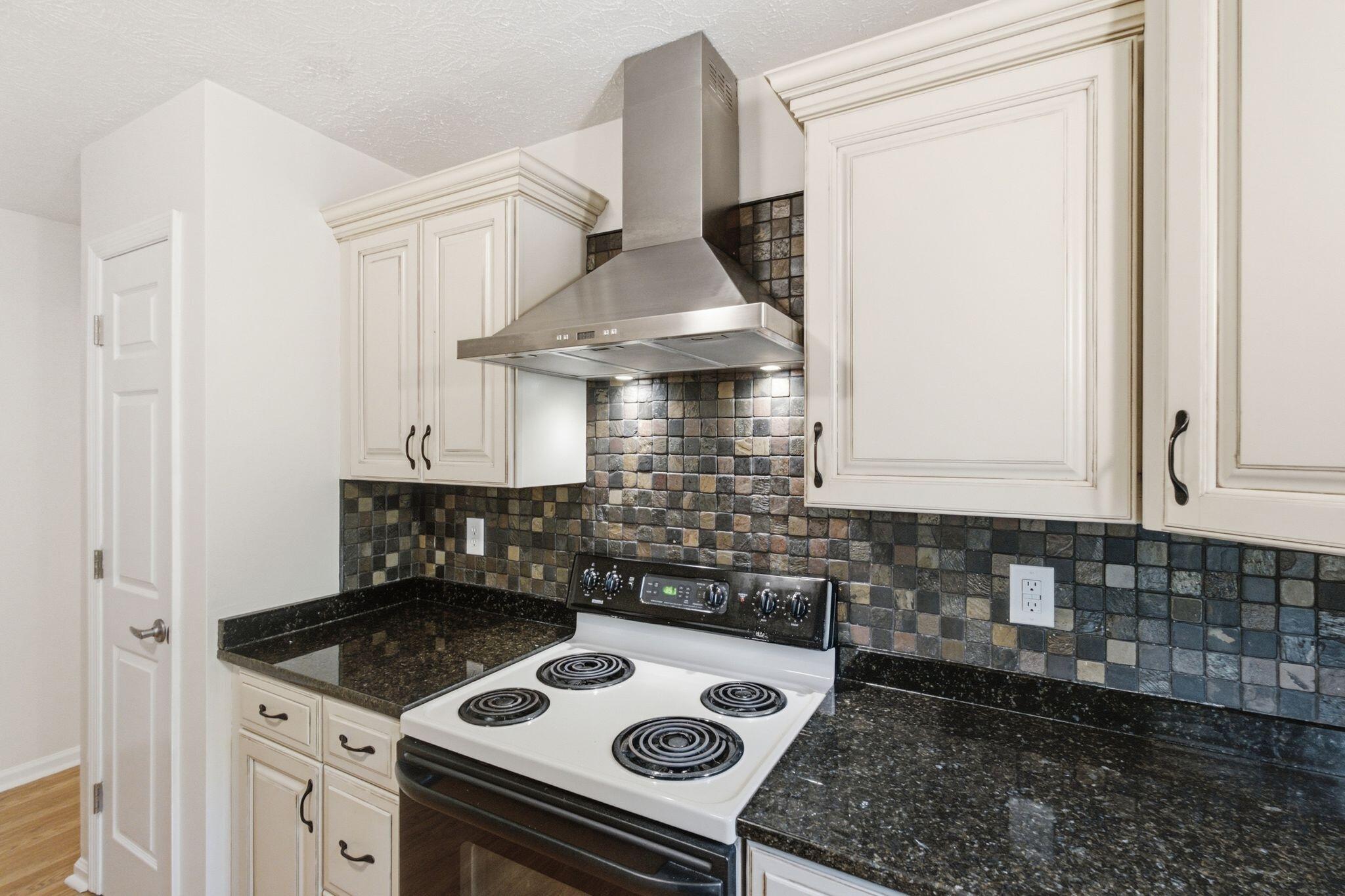 3499 Ormond Circle Property Photo 17