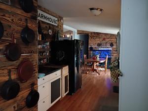 830 Arrowhead Lake Road Property Photo 4