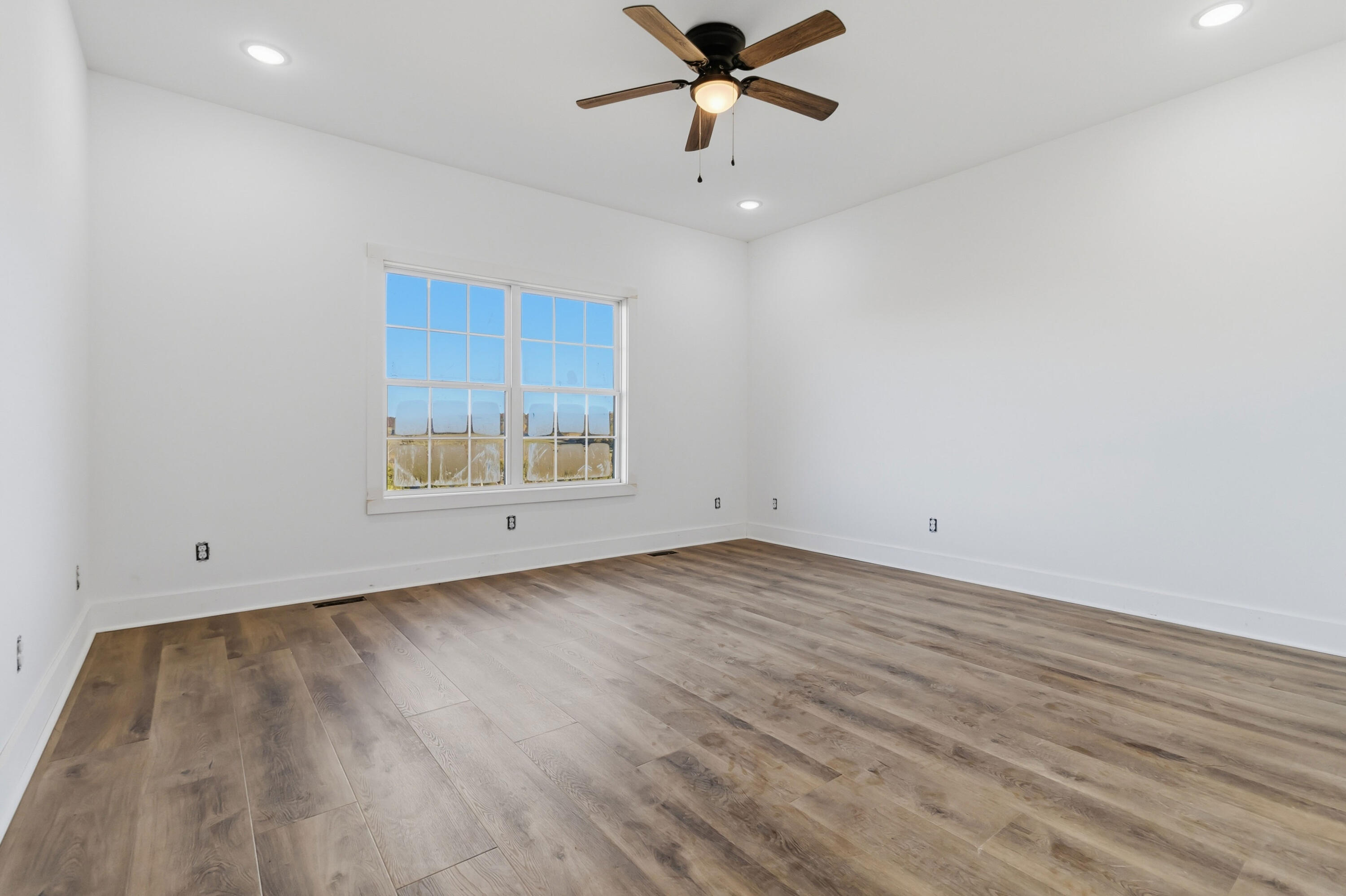 111 Dawn Court Property Photo 17