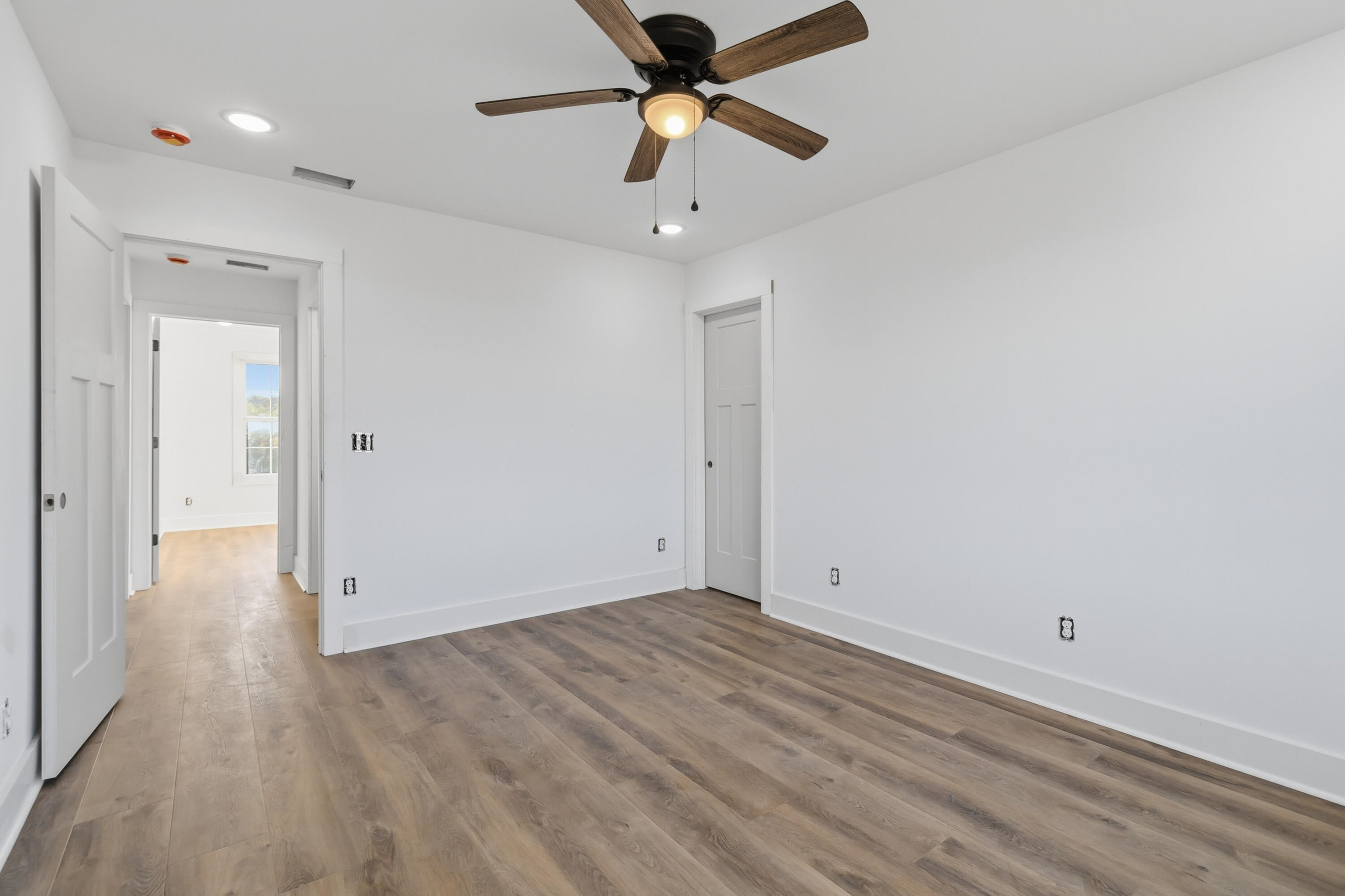 111 Dawn Court Property Photo 23