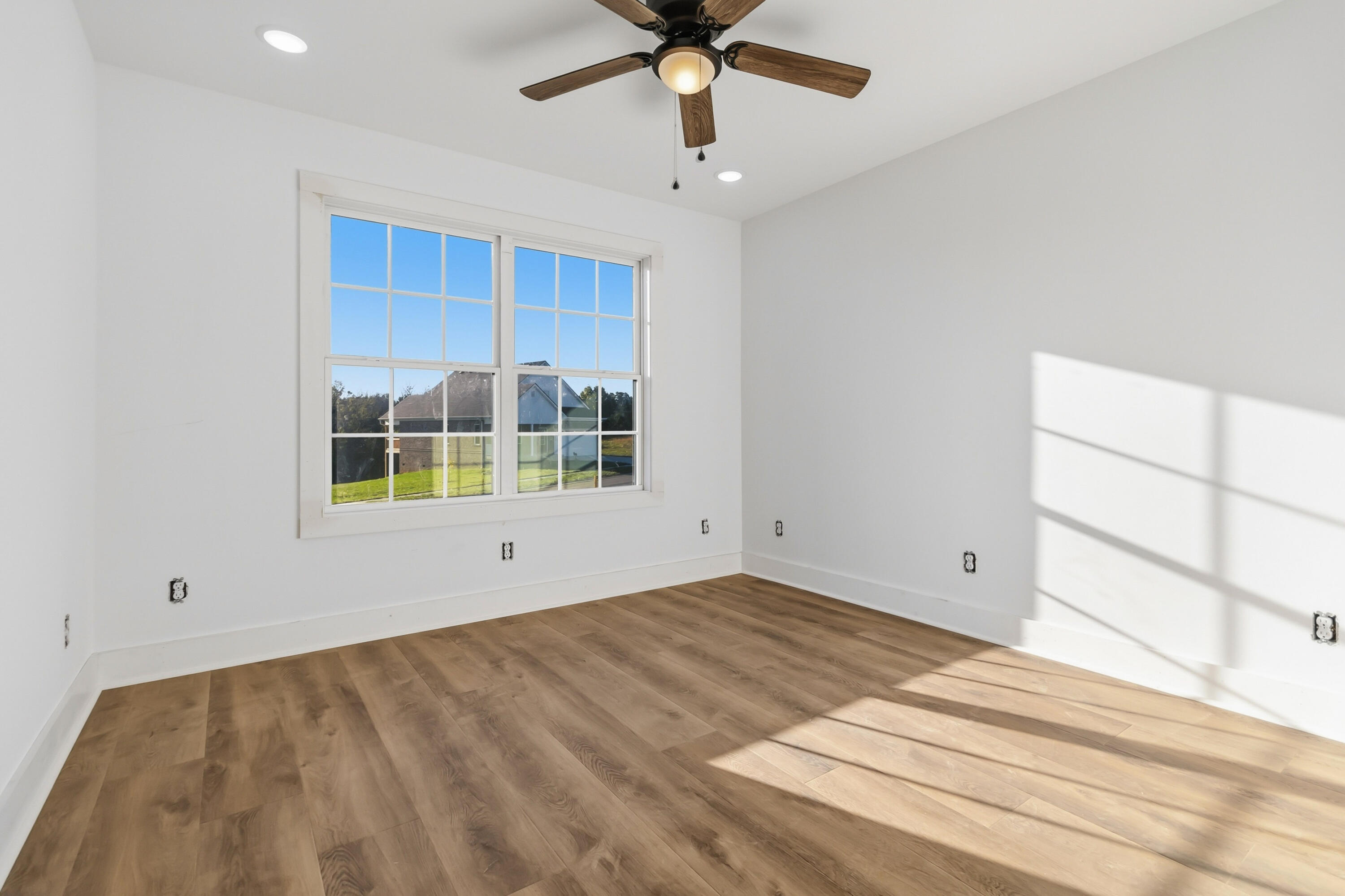 111 Dawn Court Property Photo 26