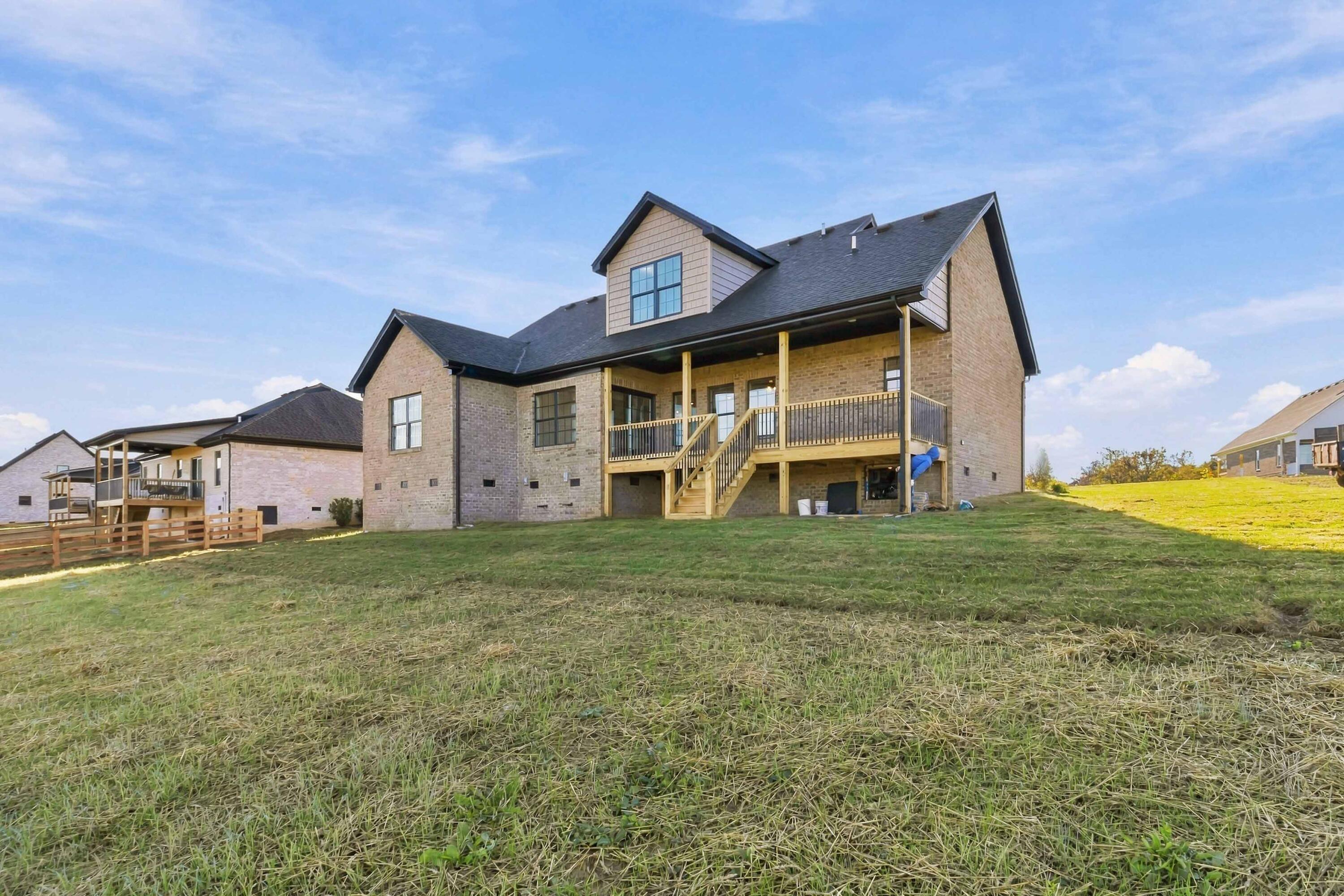 111 Dawn Court Property Photo 32