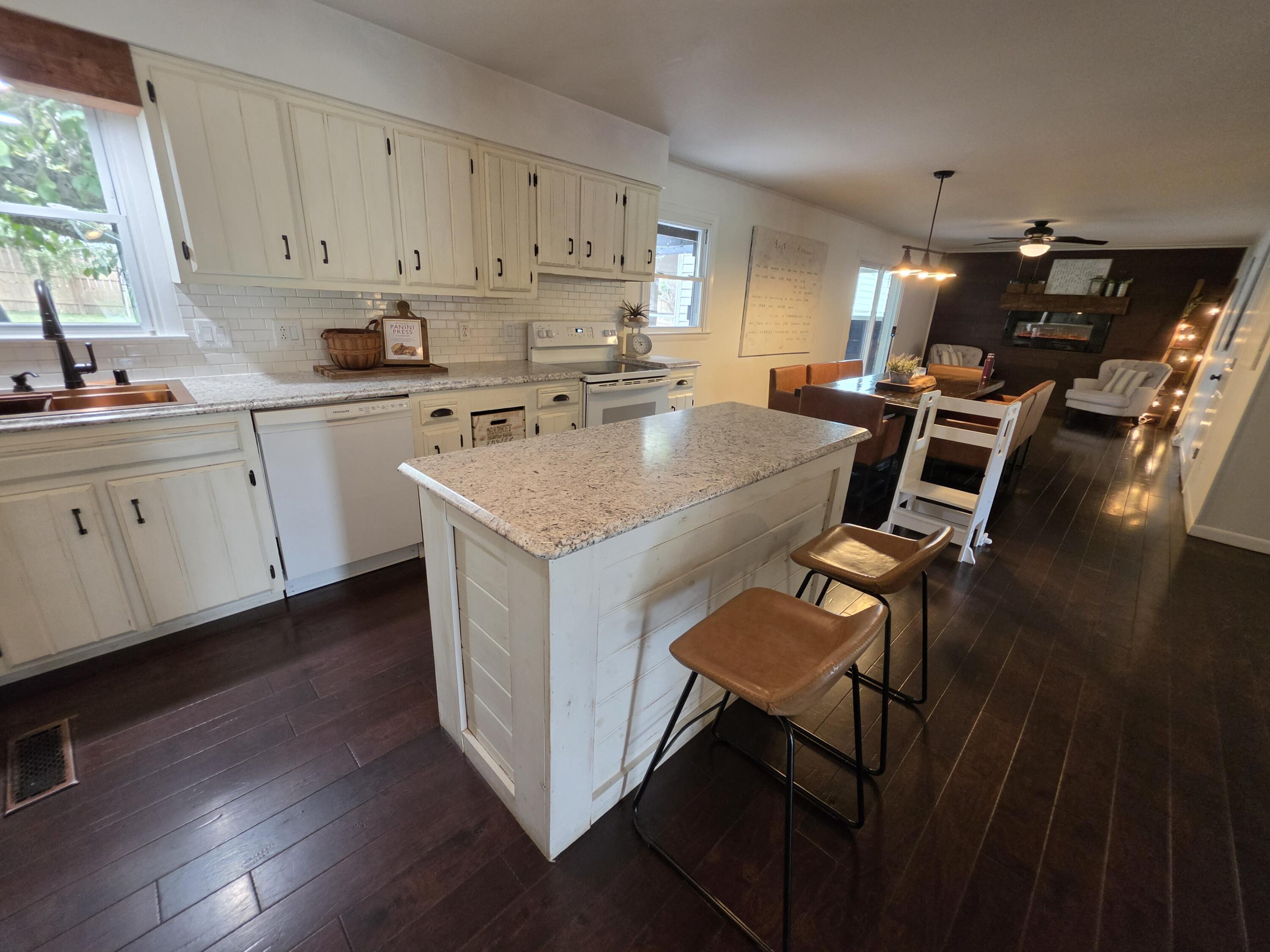 125 Garrard Avenue Property Photo 31