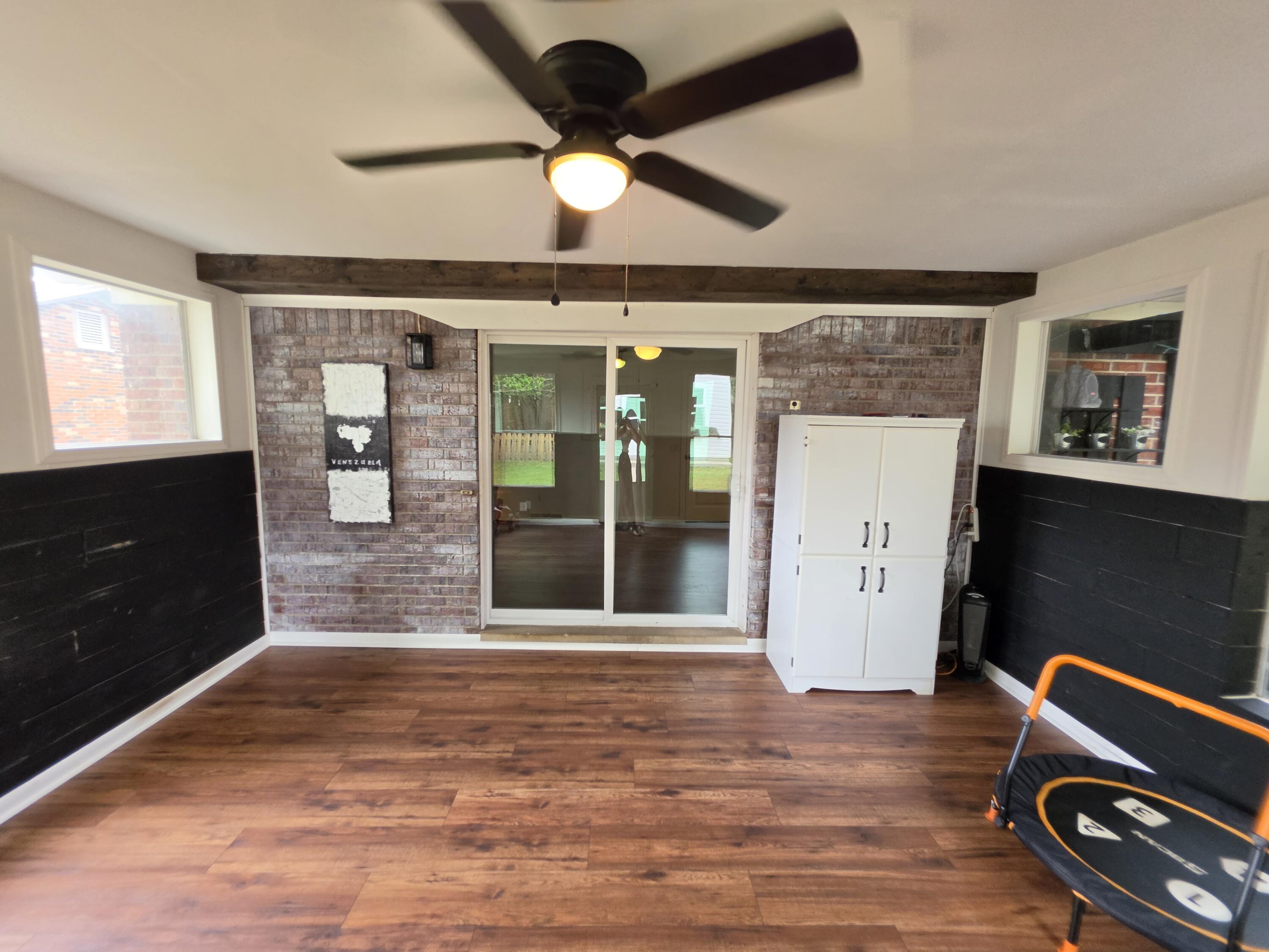 125 Garrard Avenue Property Photo 42