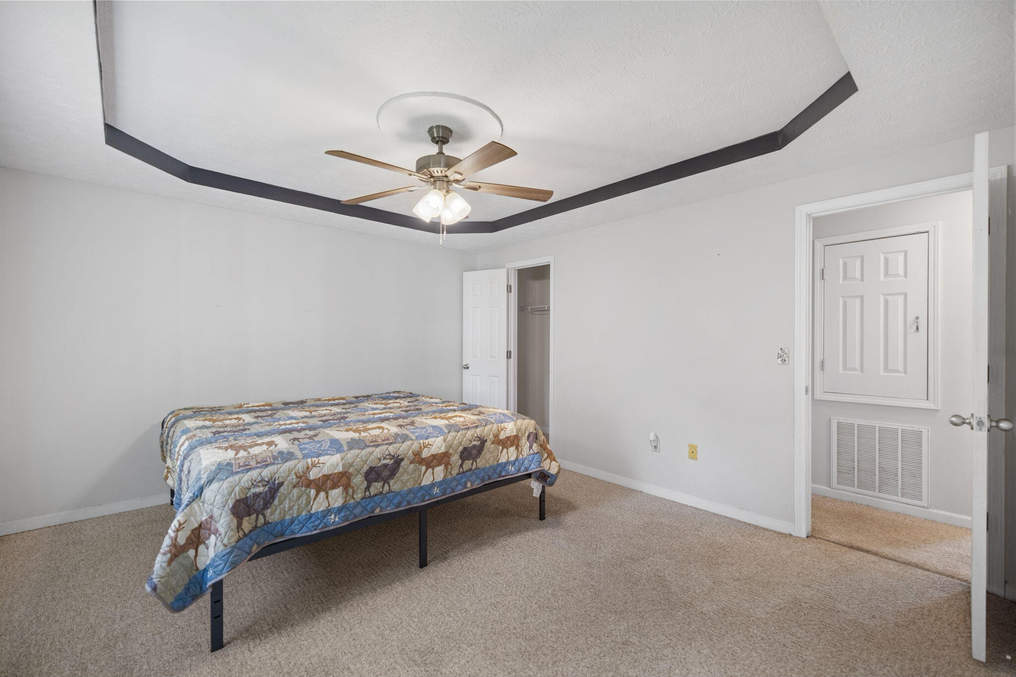 990 Grand Central Boulevard Property Photo 27