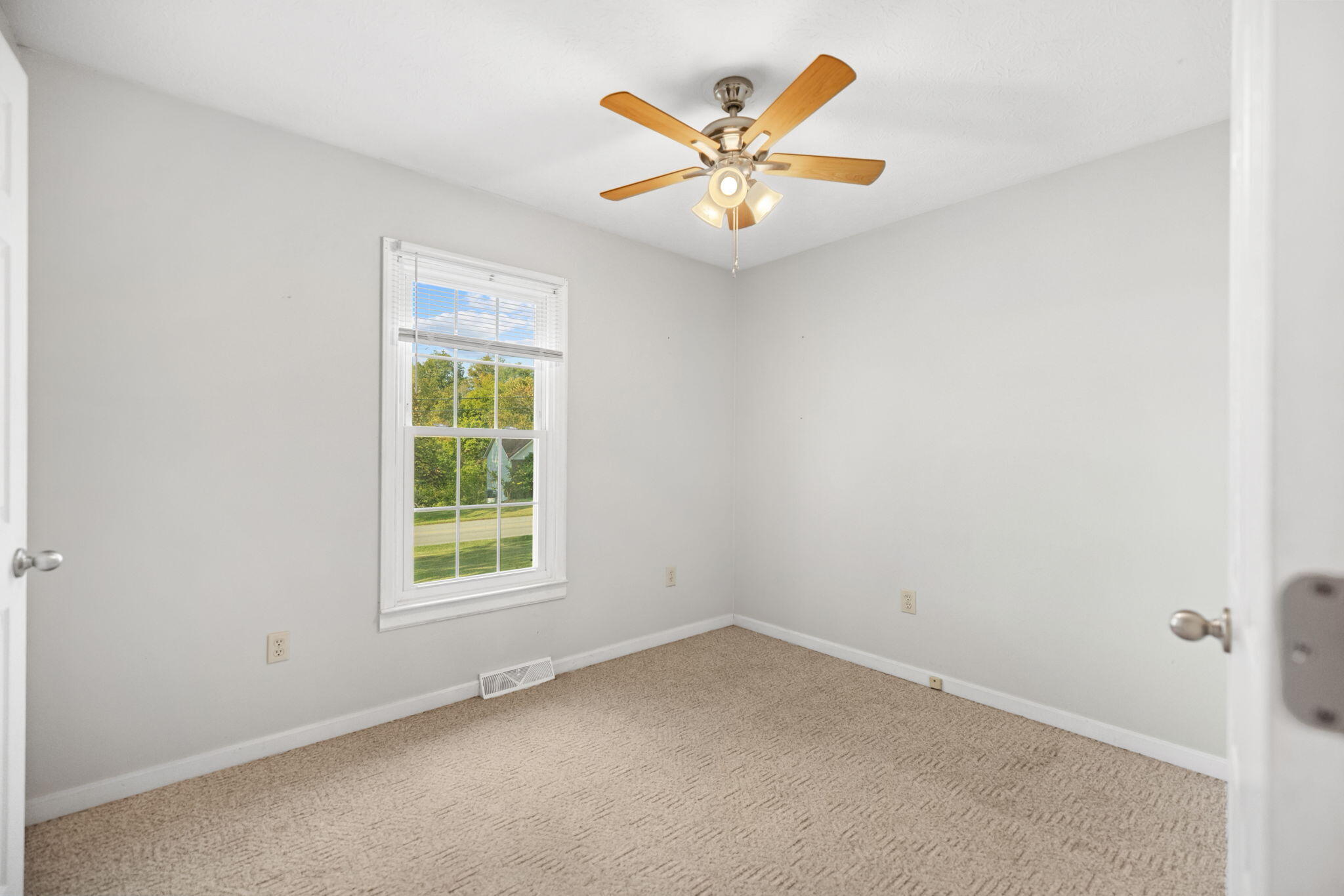 990 Grand Central Boulevard Property Photo 34