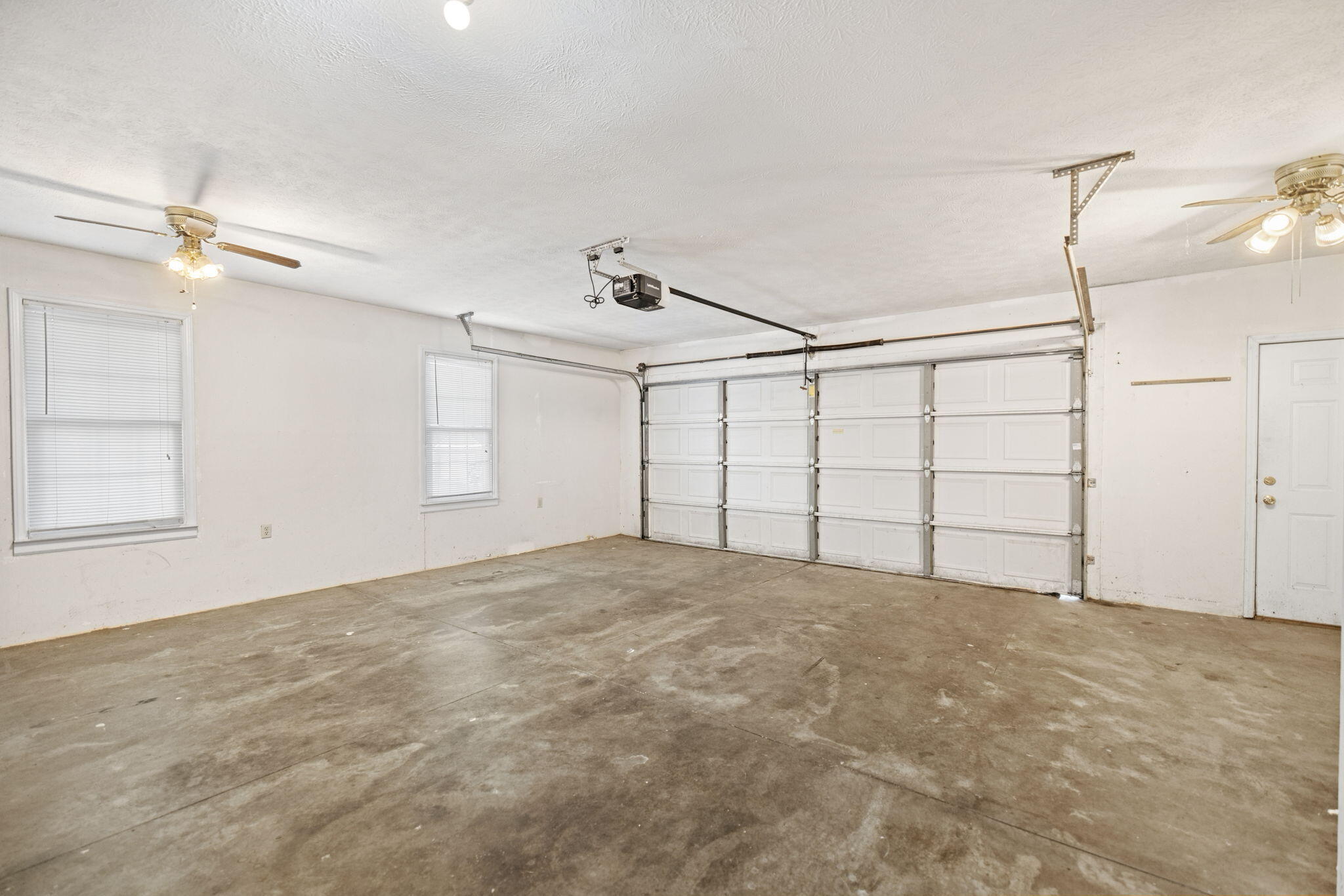 990 Grand Central Boulevard Property Photo 40