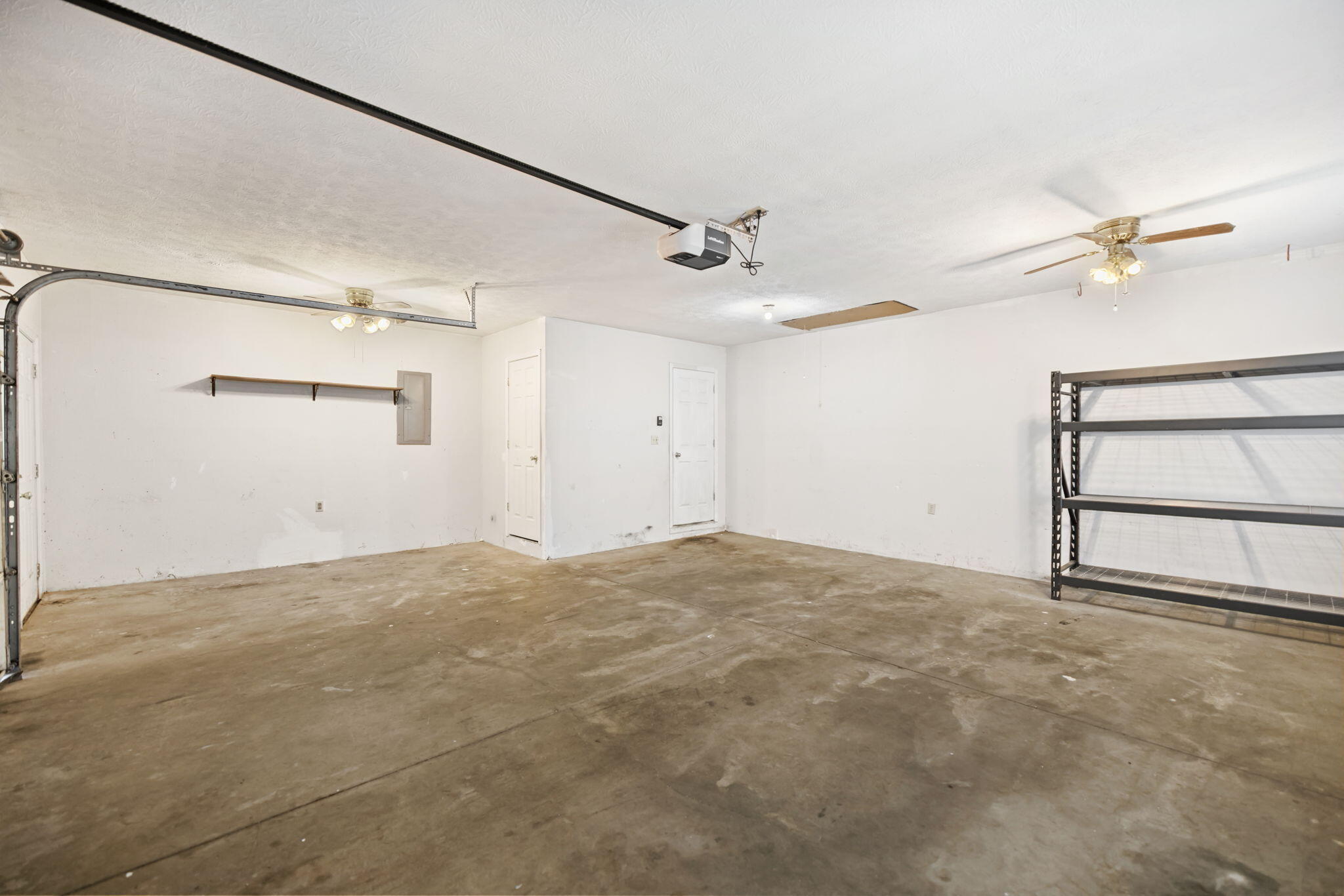 990 Grand Central Boulevard Property Photo 42