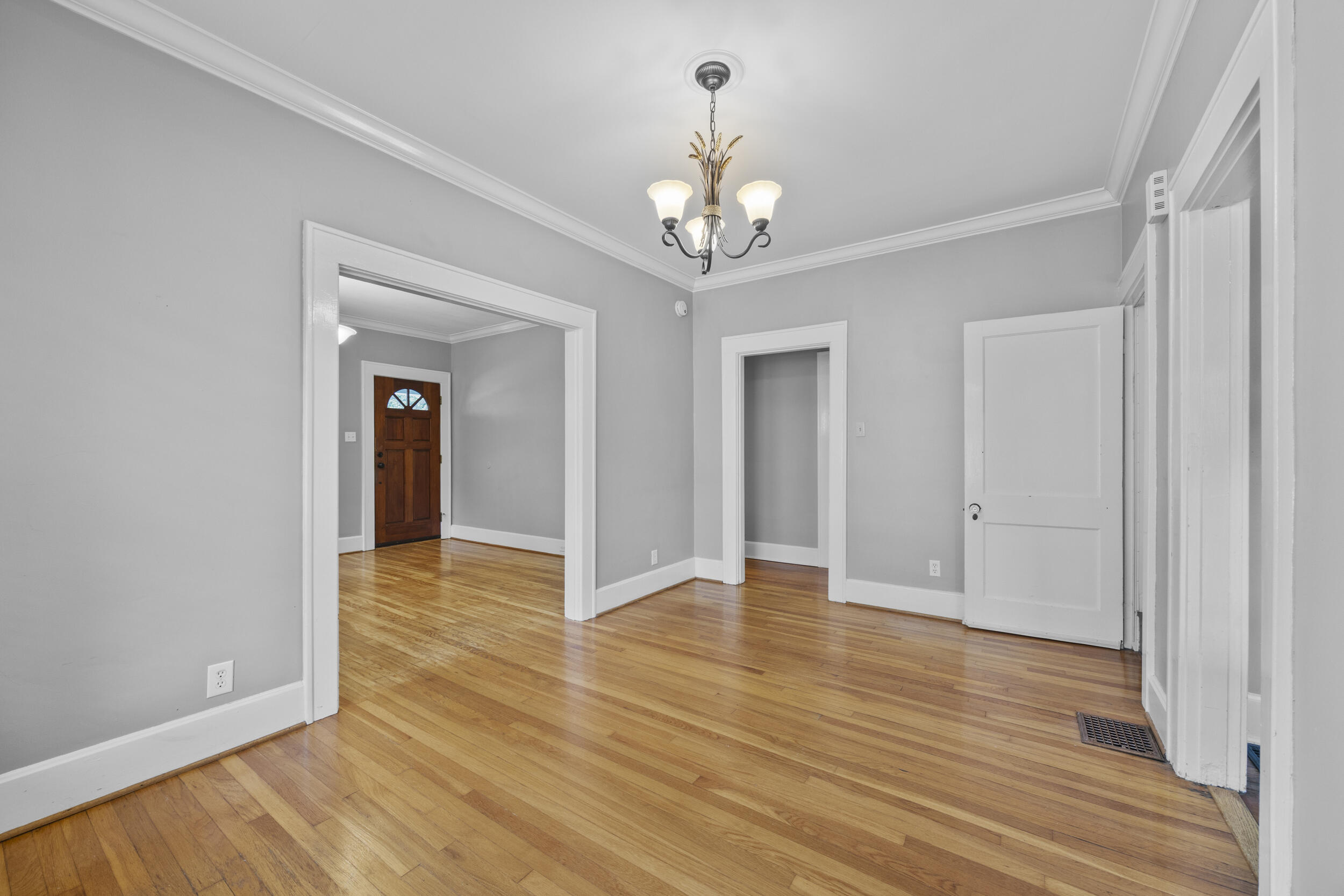 734 Tremont Avenue Property Photo 12