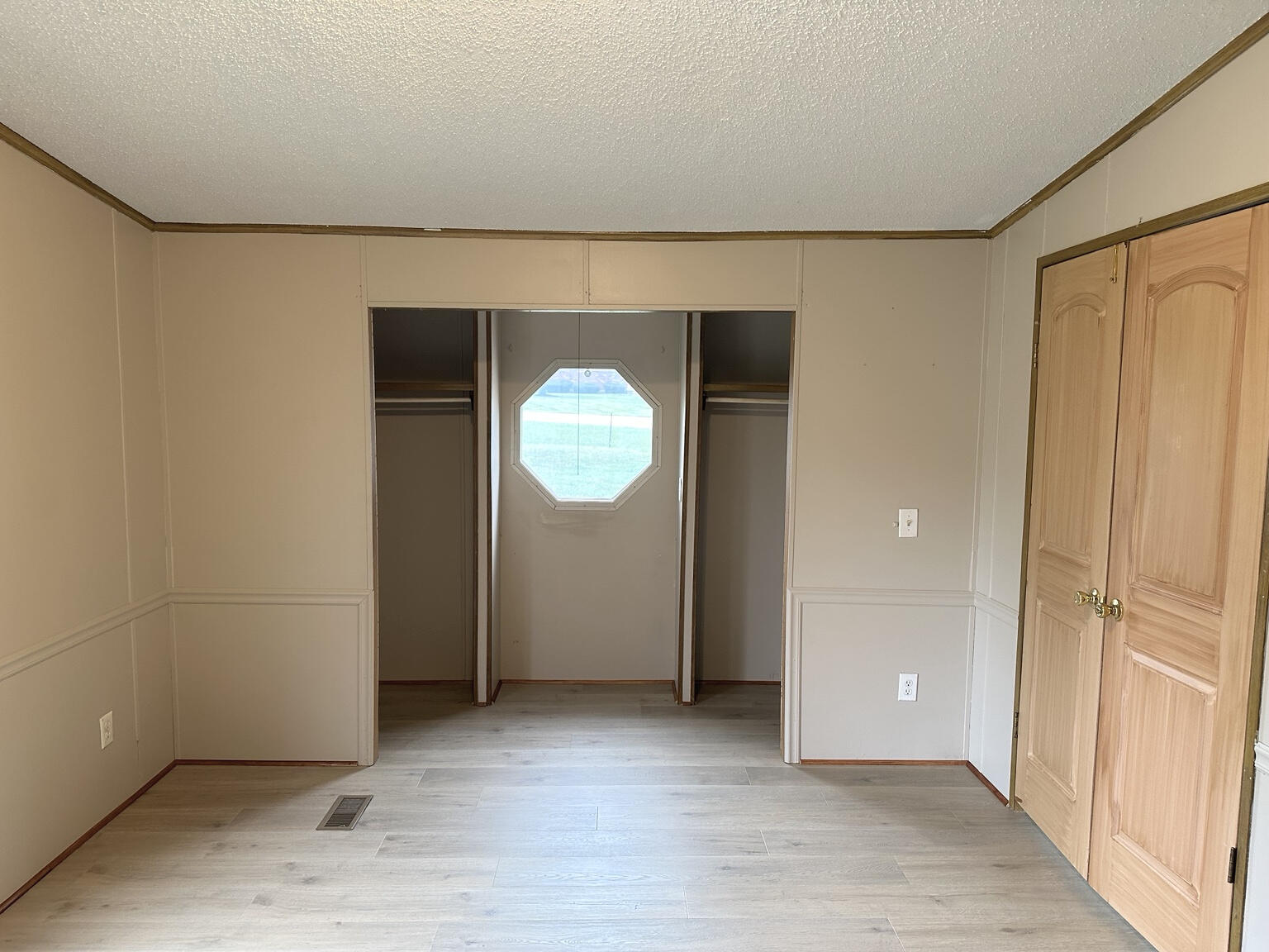 2472 Cincinnati Road Property Photo 10