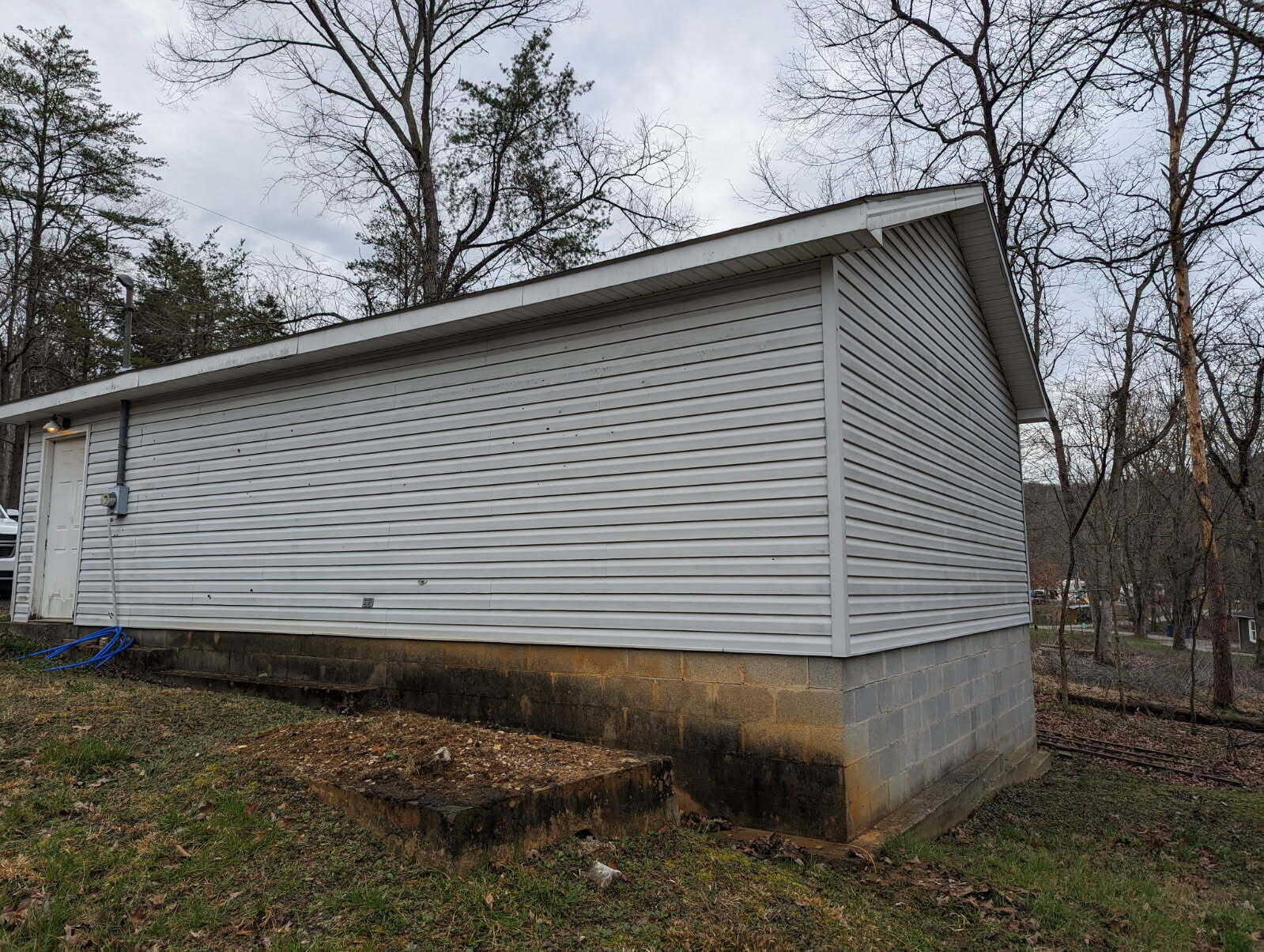 247 Simcoe Drive Property Photo 2
