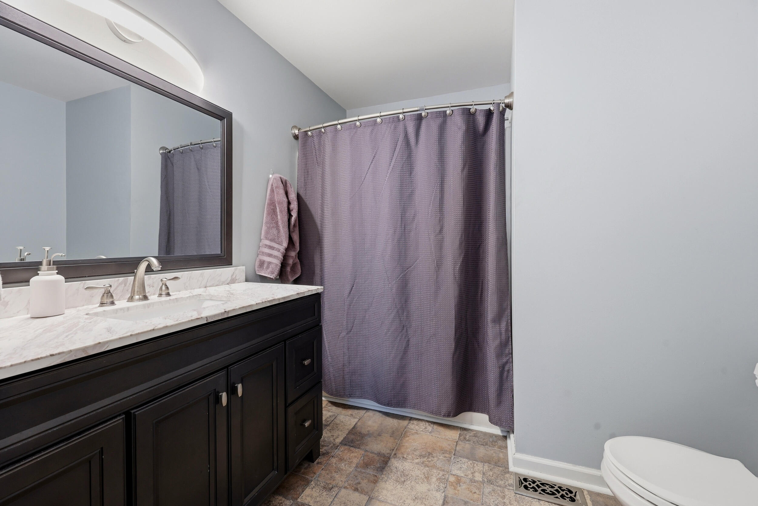 228 Colony Boulevard Property Photo 17