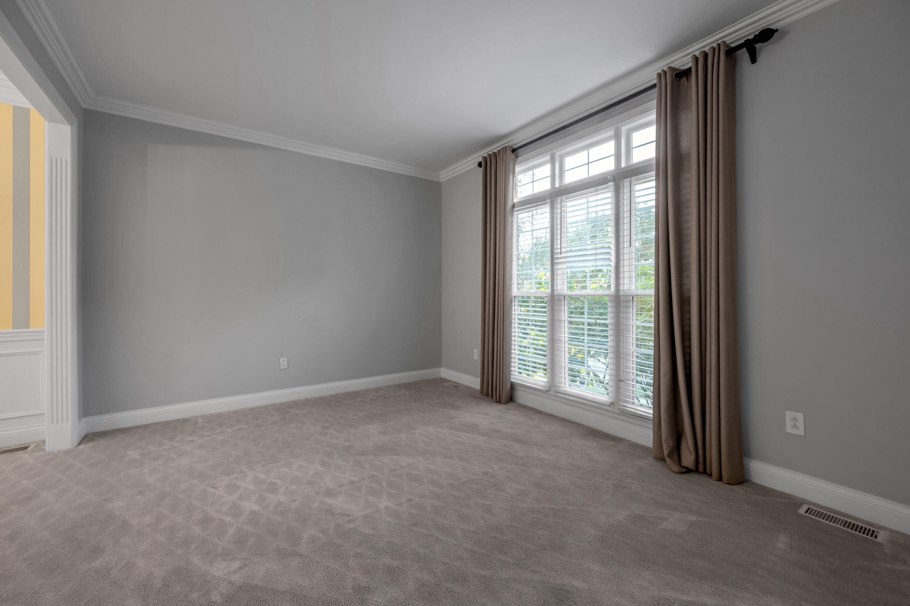 2180 Mangrove Drive Property Photo 5