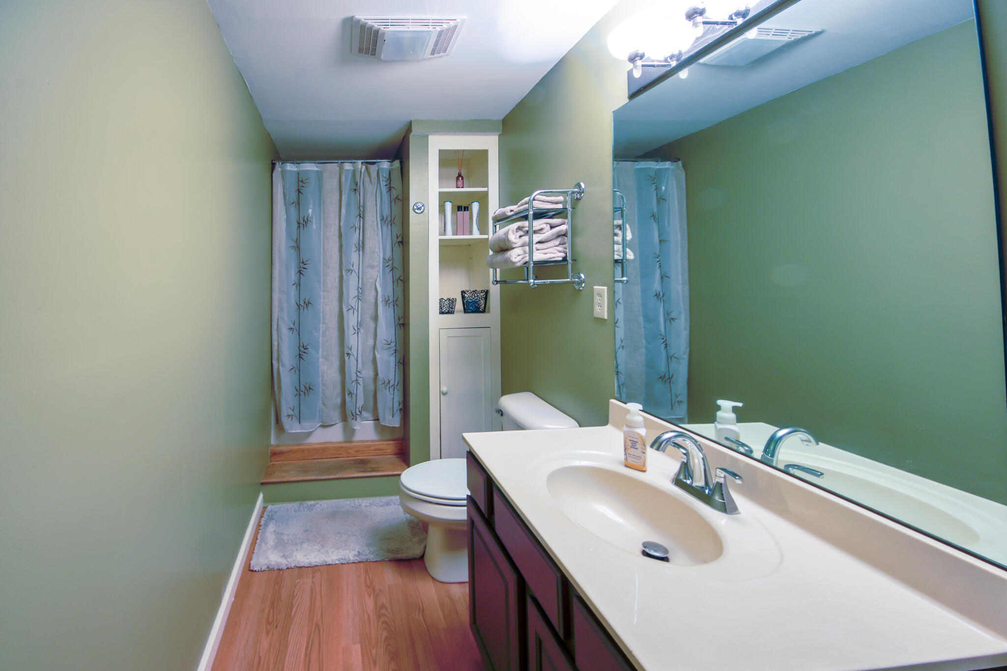 323 Skylark Drive Property Photo 28