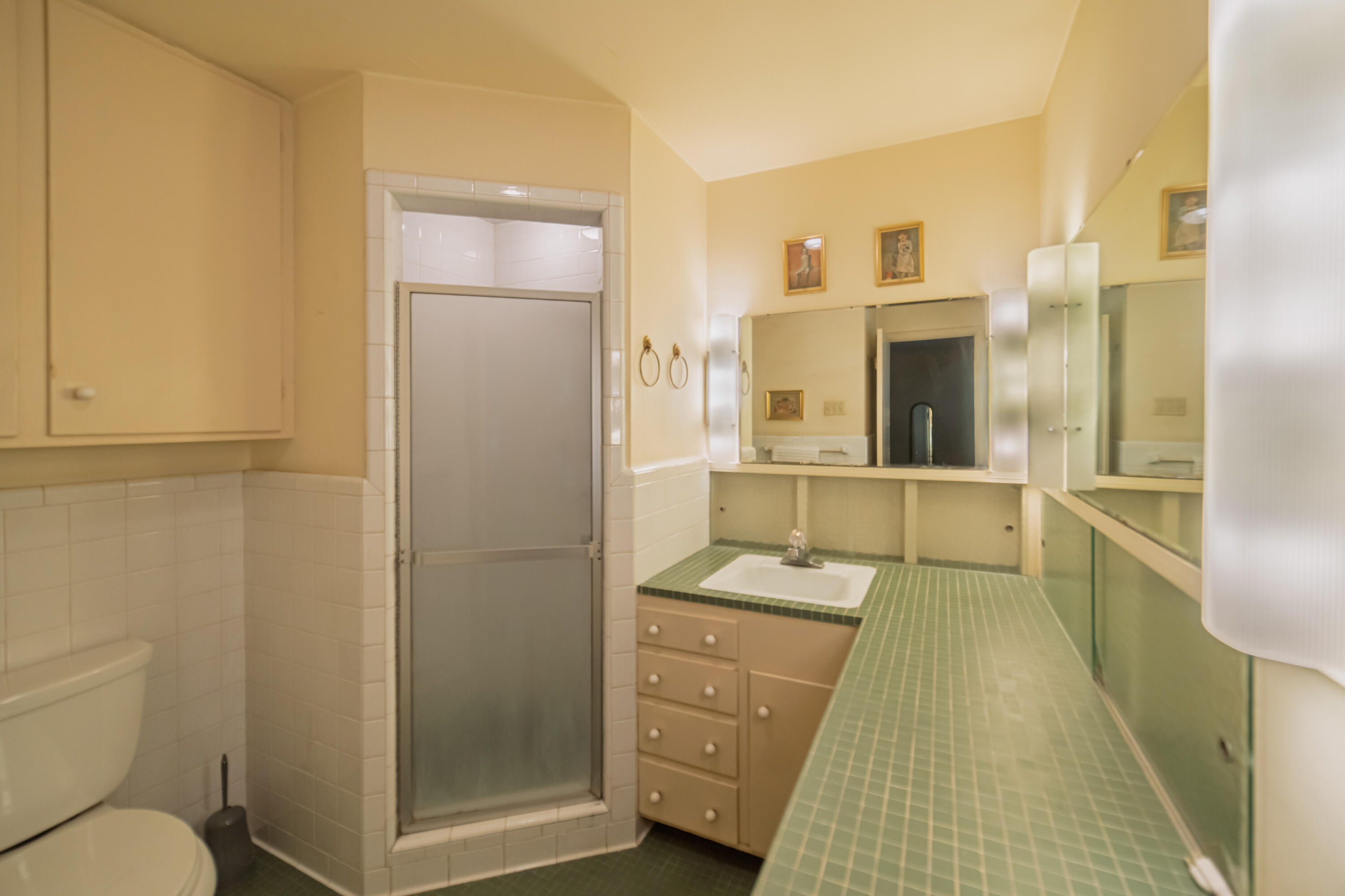 1010 Brand Street Property Photo 44