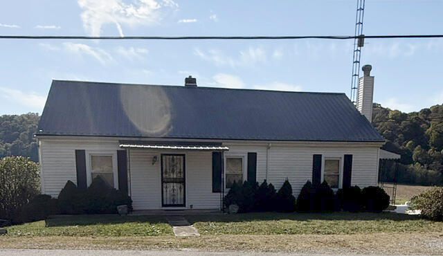 105 Ky-355 Property Photo 1