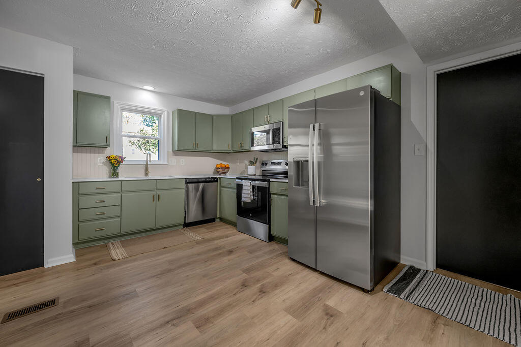 1117 Spring Run Road Property Photo 8